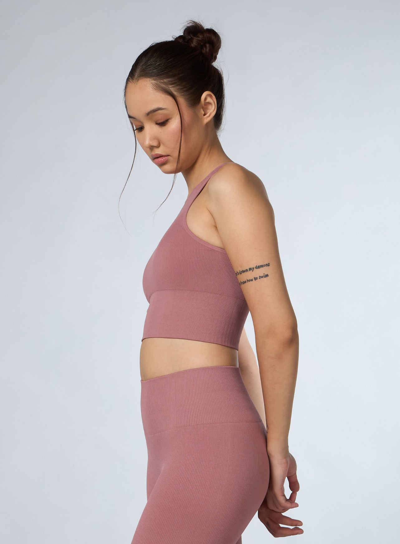 Women's Pink Versatile Cropped Top Seamless Medium Support Bra