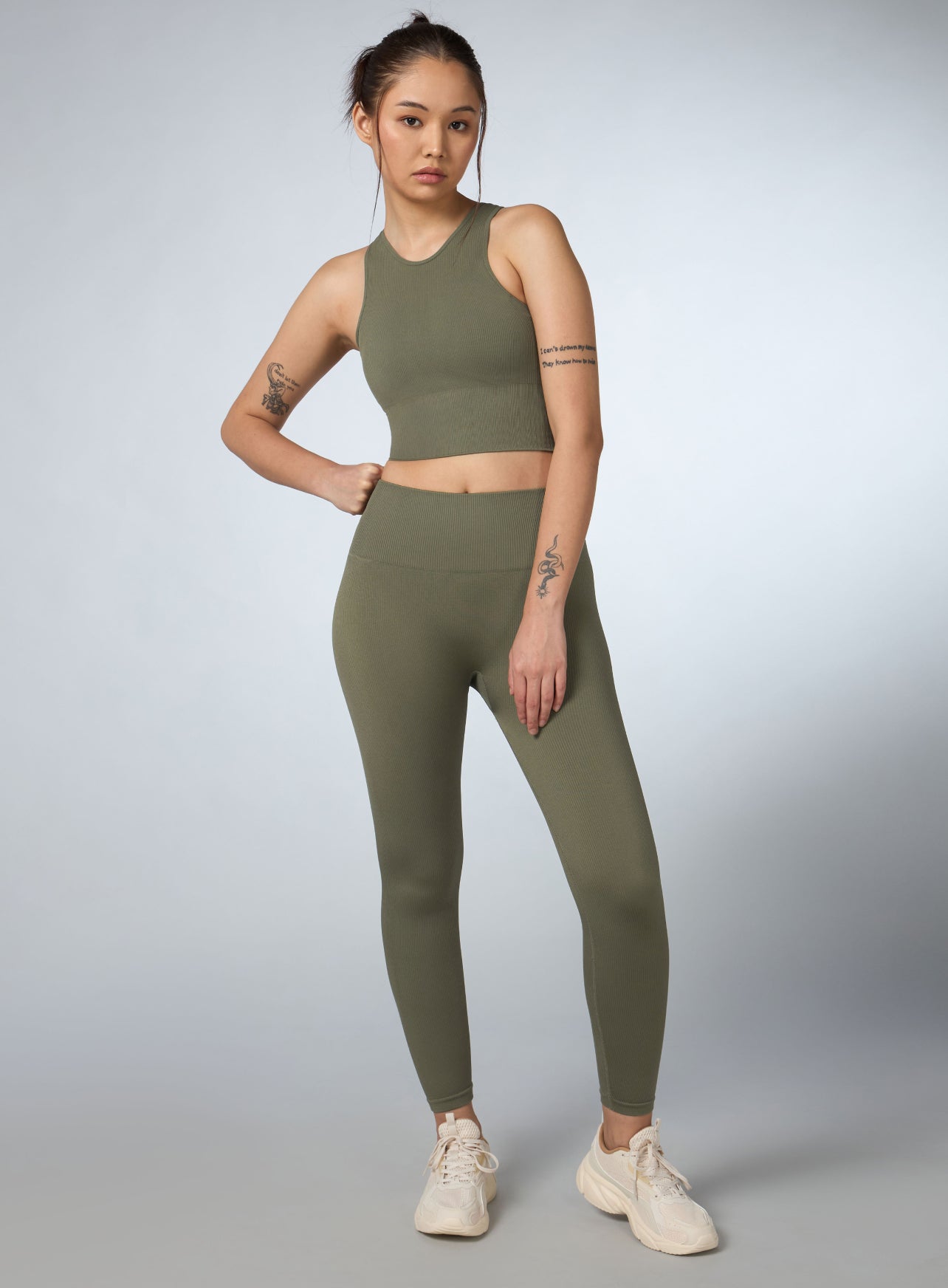 Women's Olive Versatile Cropped Top Seamless Medium Support Bra