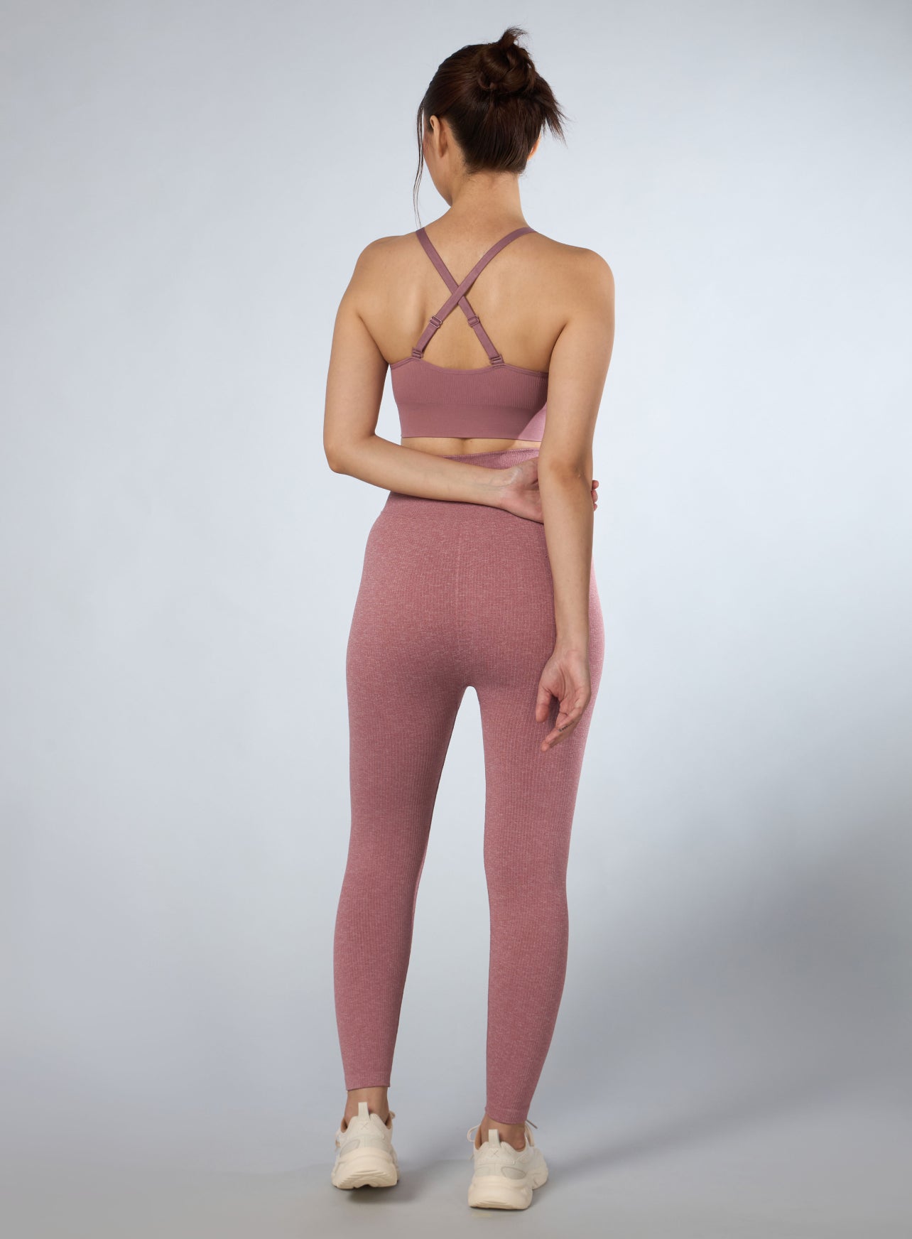 Women's Pink Kinetic Seamless Medium Support Bra