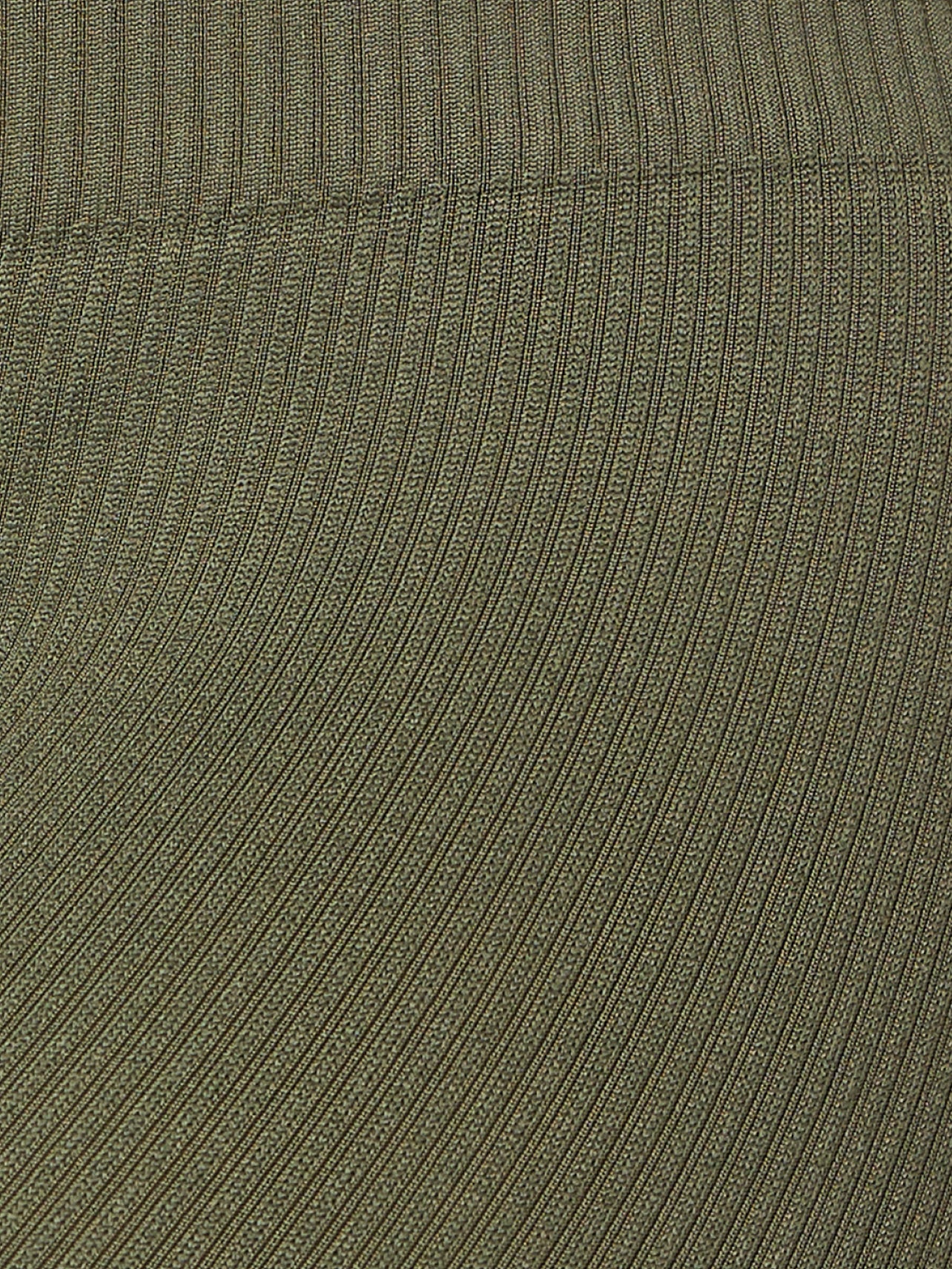 704578 9 f61e7e40 22f0 448a b9af 44155d09d026