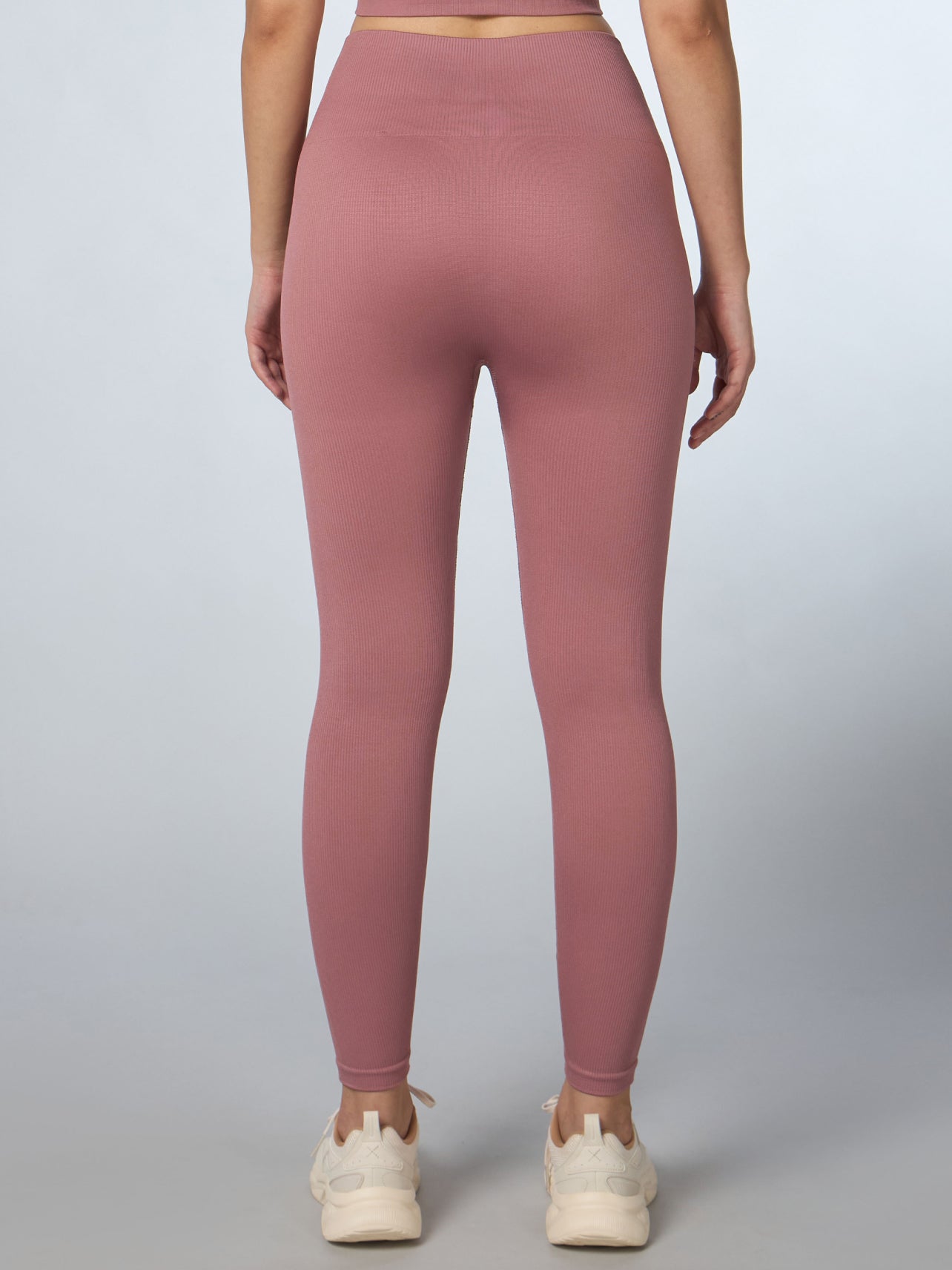 704579 6 2f9dc327 f859 49d8 8a57 fcf392a2db8c