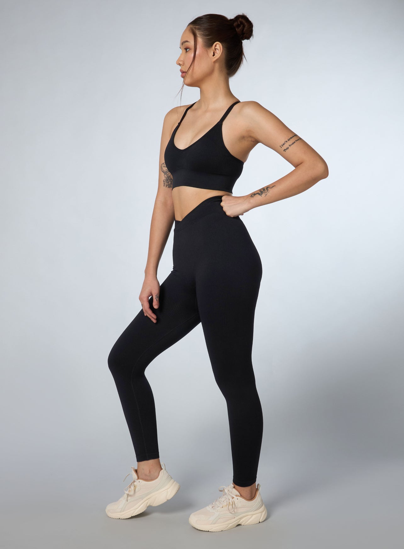 Women's Black Cross Fit Seamless Tights