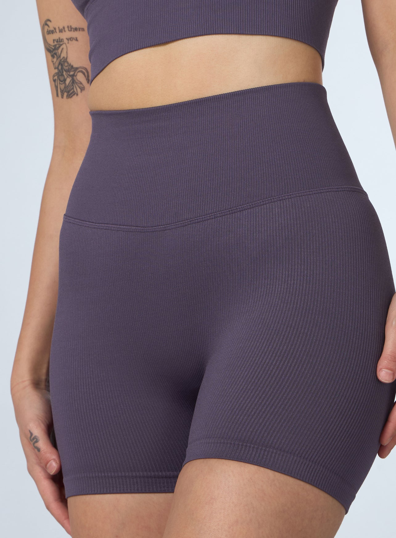 Women's Purple Momentum Seamless Shorts
