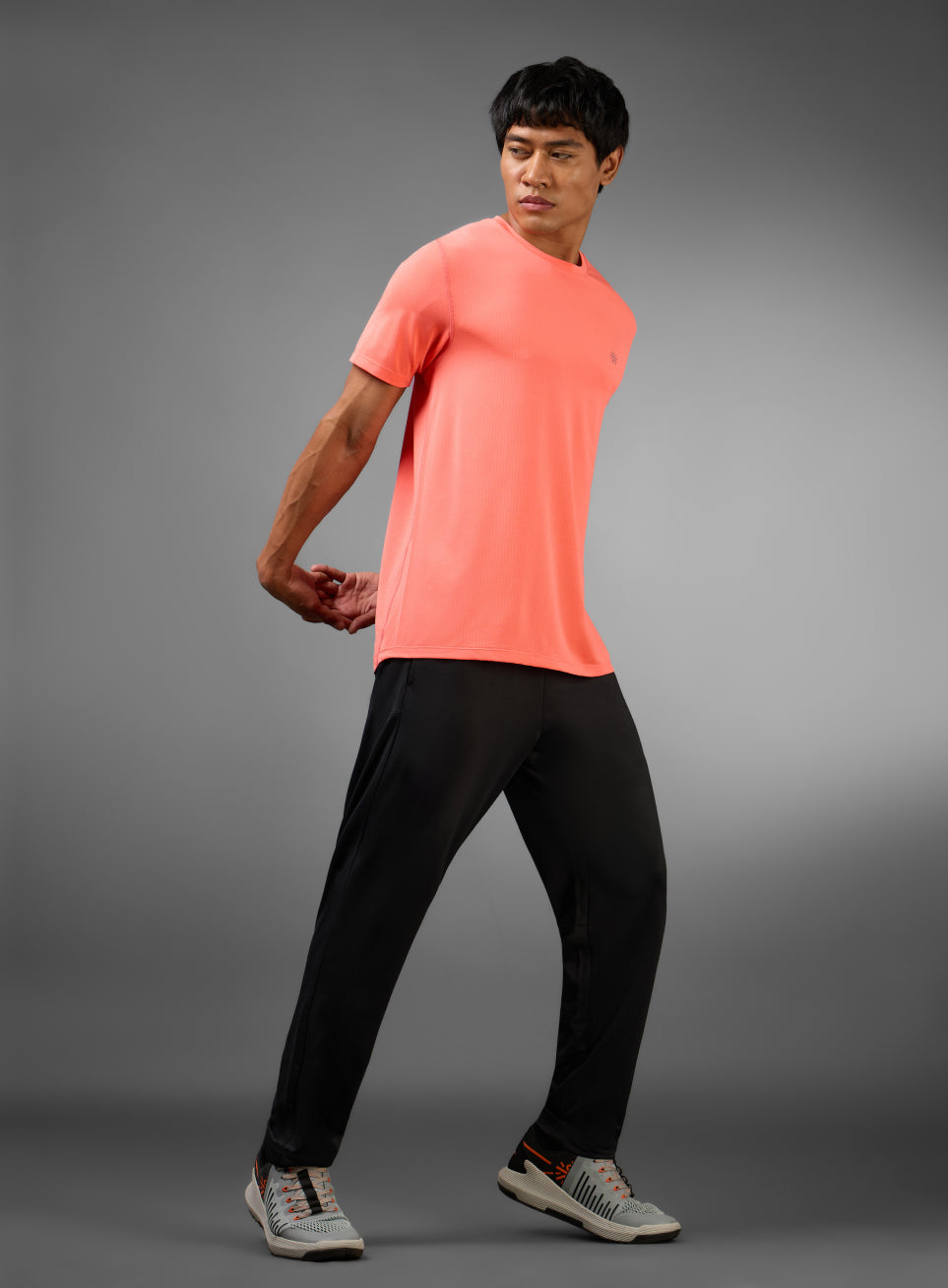 Men's Orange Expert's Train gear T-shirt