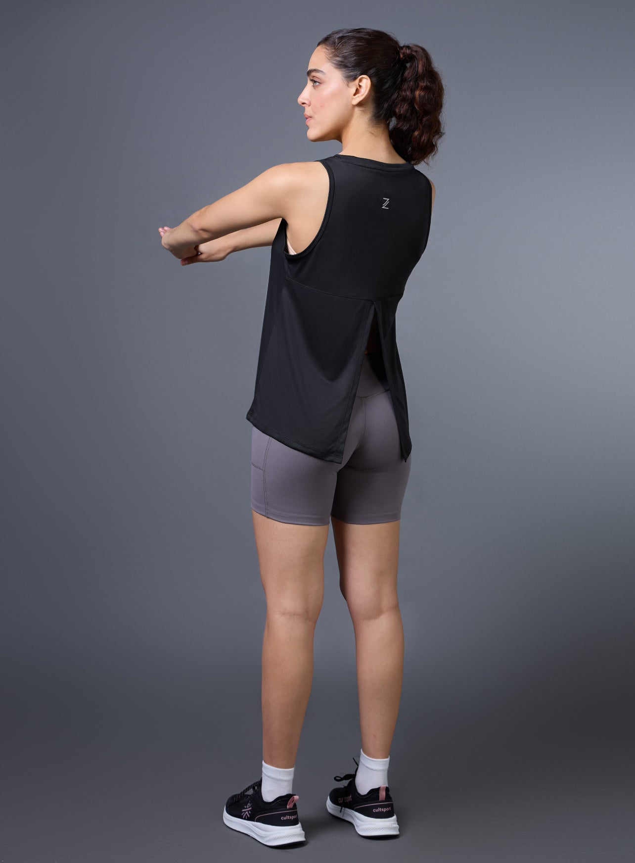 Women's Black Run Forward Tank