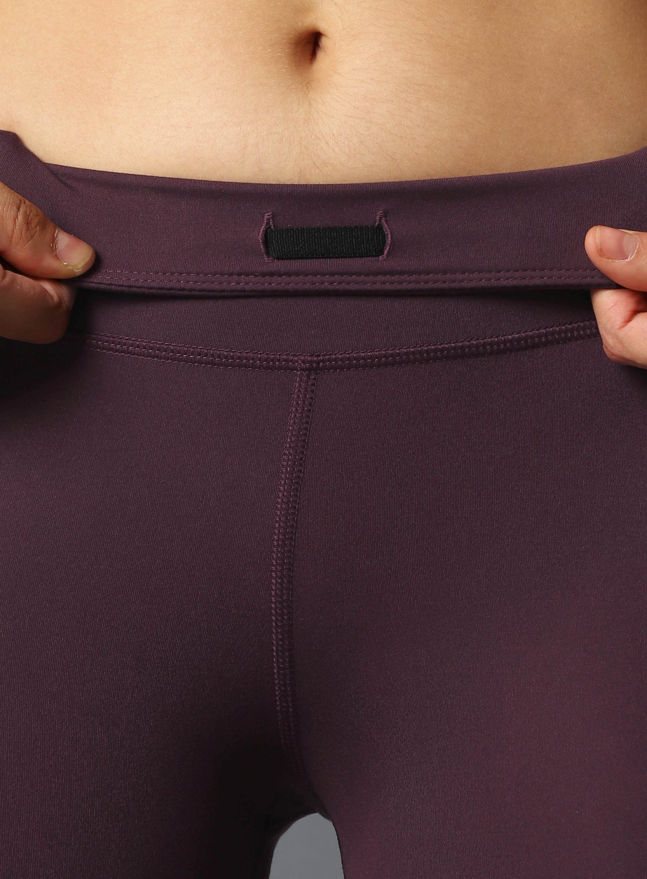 Women's Wine Runner's Essential Tights