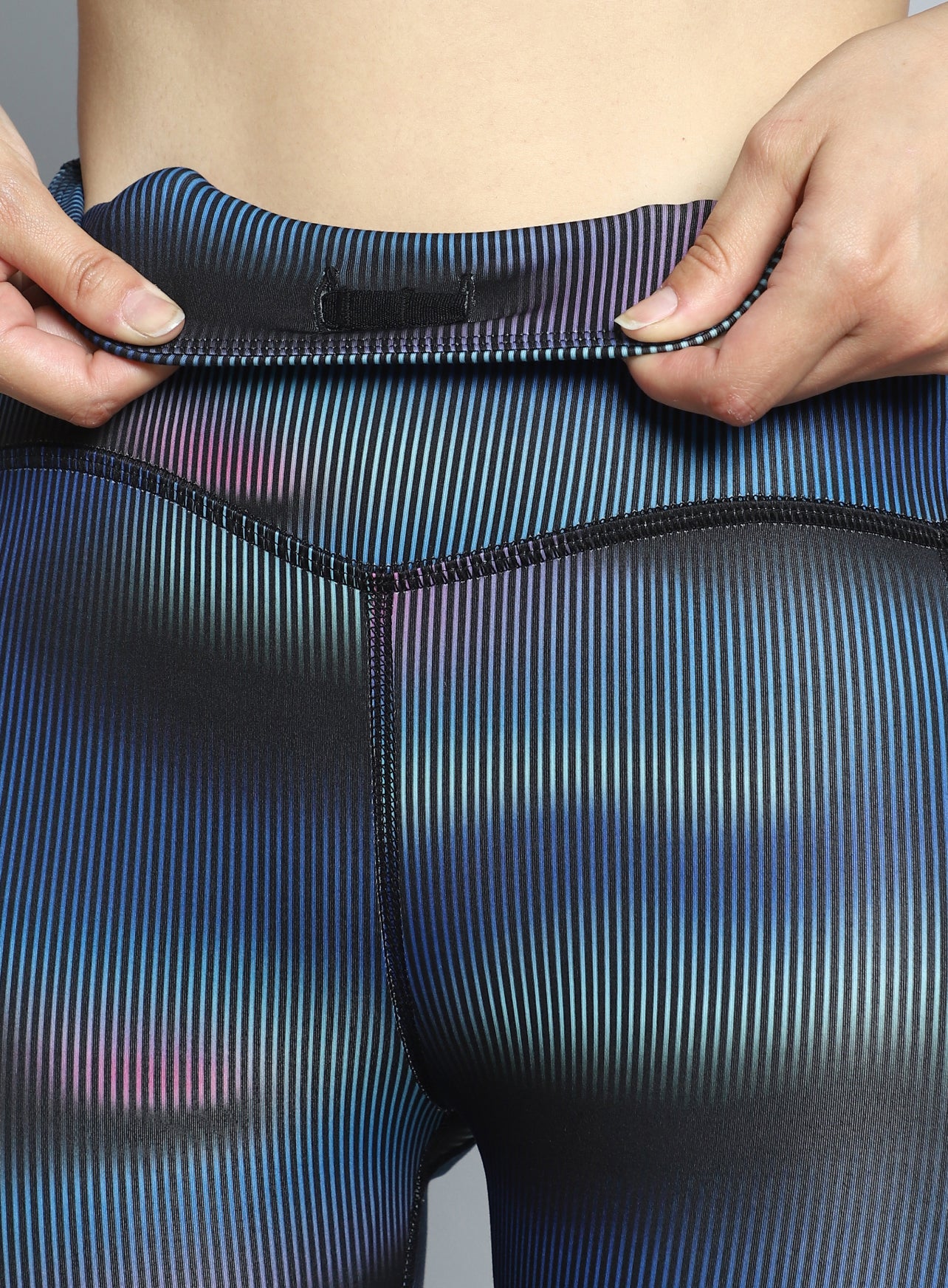 Women's Black Energy Map All Over Print COMFlex Tights