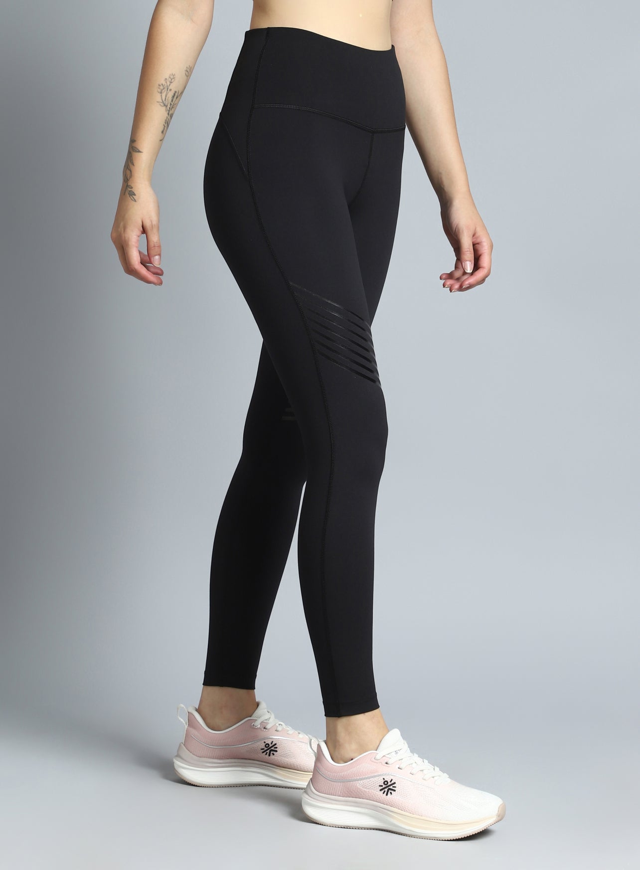 Women's Black Energy Flow Printed COMFlex Tights
