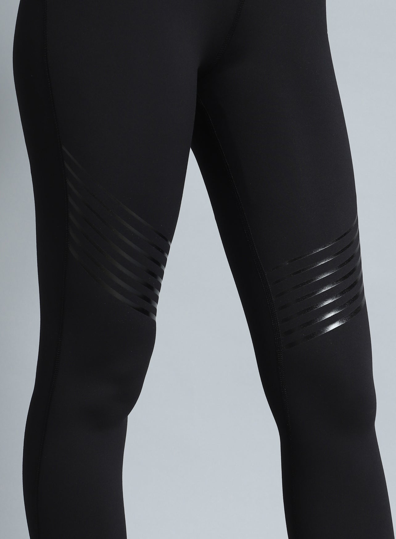 Women's Black Energy Flow Printed COMFlex Tights