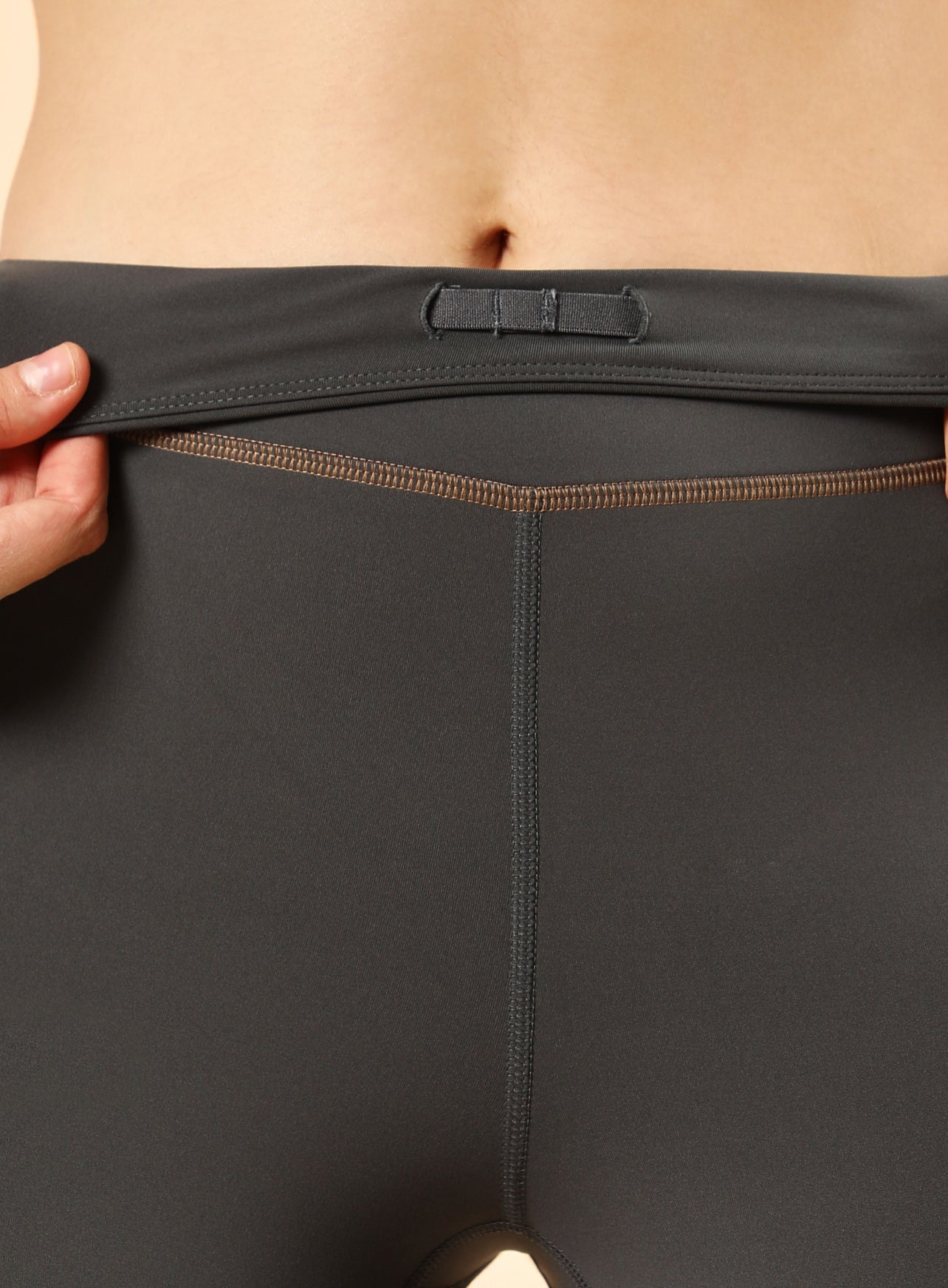 Women's Drak Grey Training Elevate Sculpt COMFlex Tights