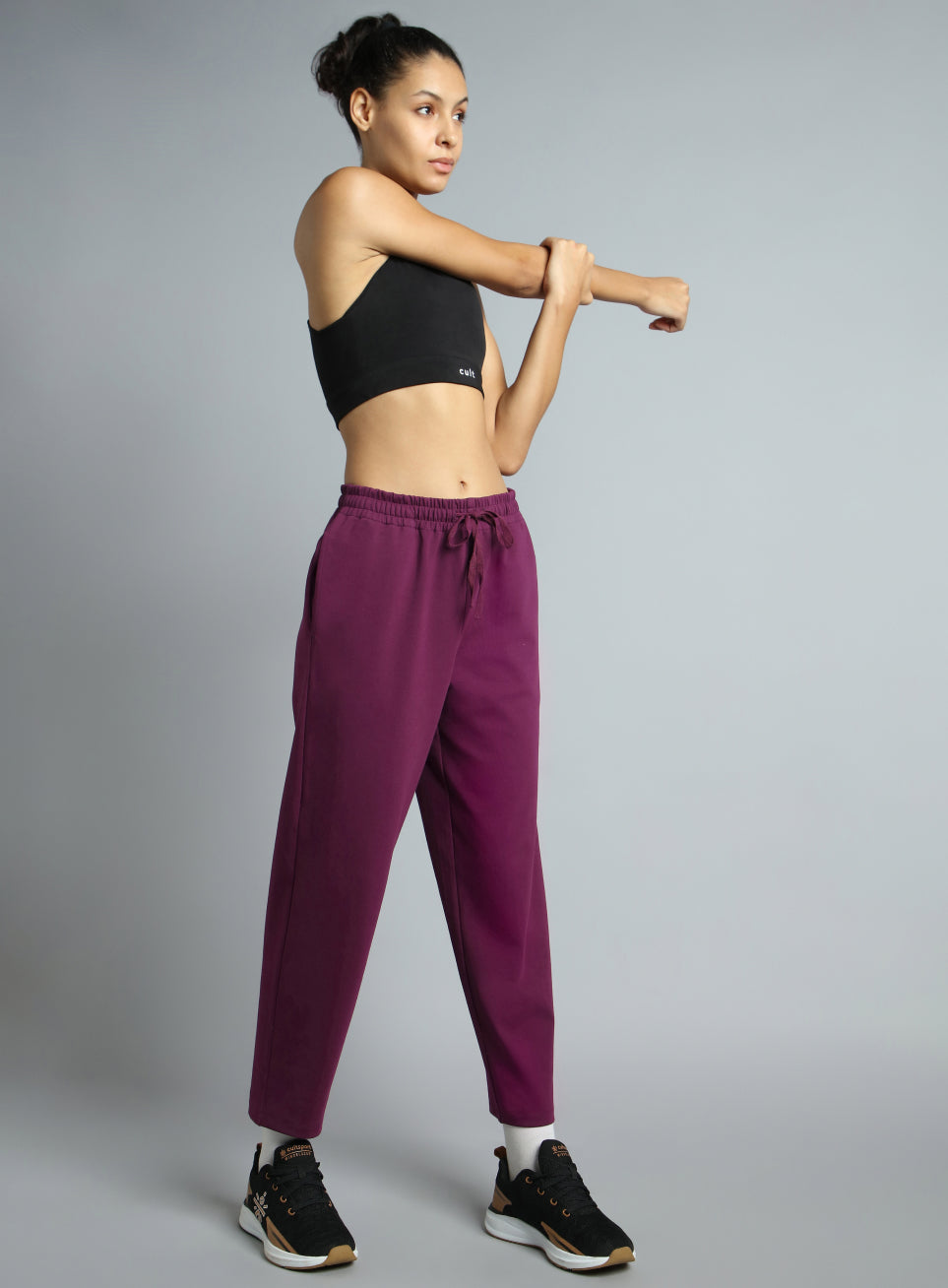 Women's Wine Traveller Tapered Fit Trackpants