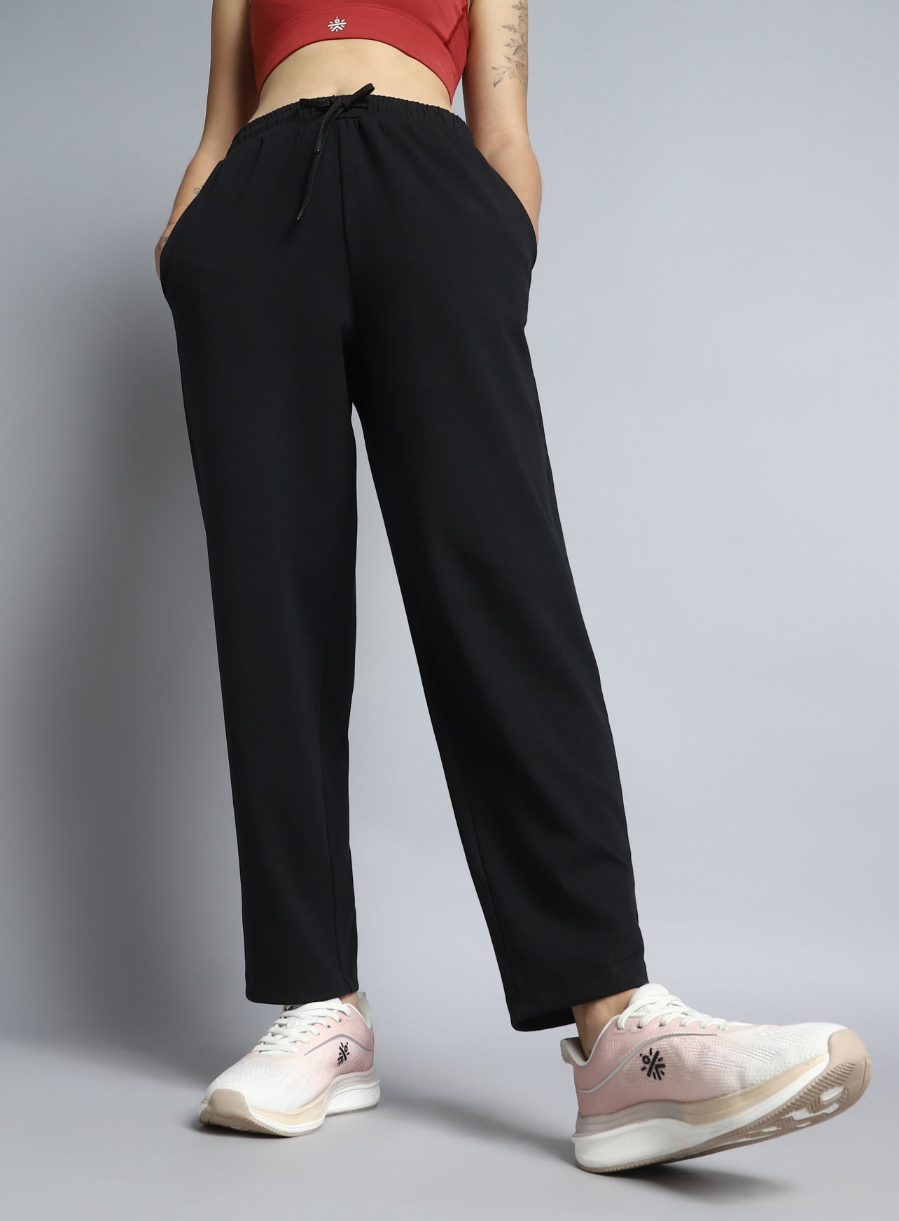 Women's Black Traveller Tapered Fit Trackpants