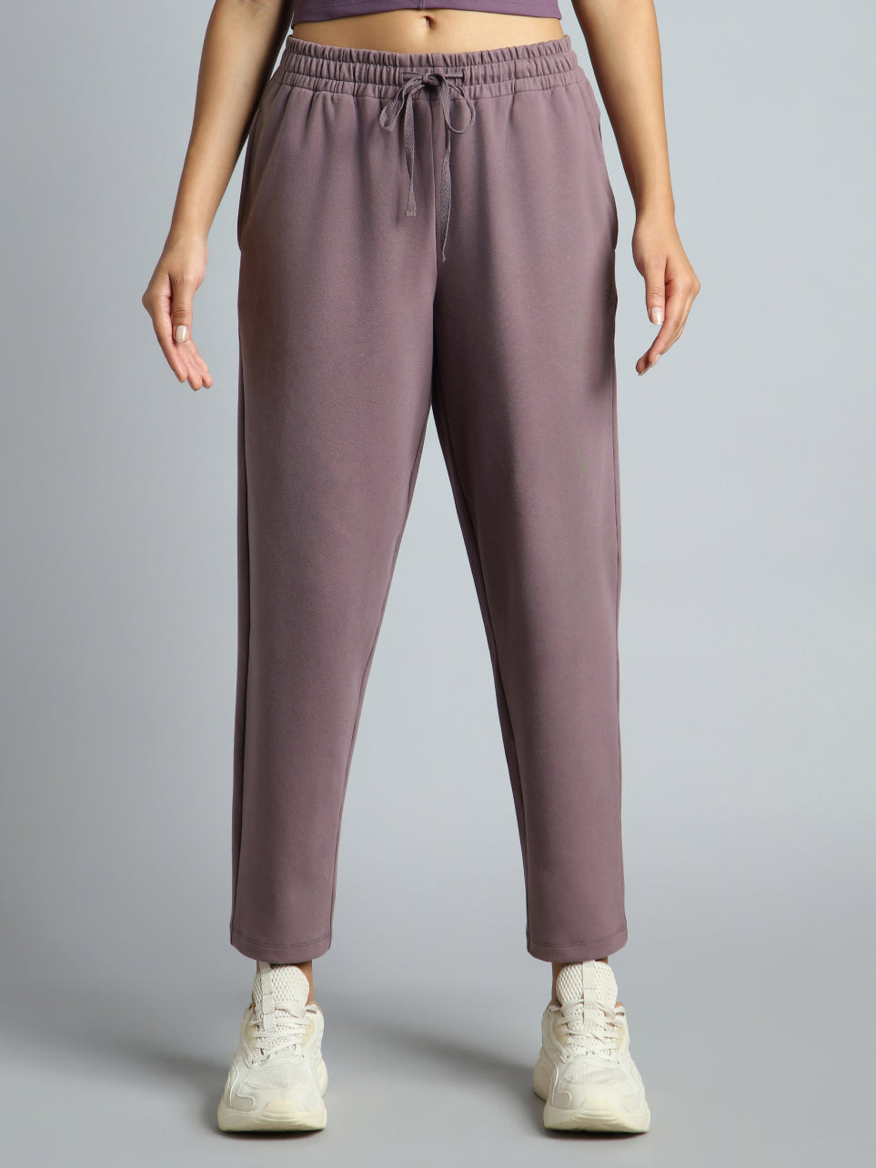 704741 d f9431d5f 5d2d 4b34 80f9 b364eb043204