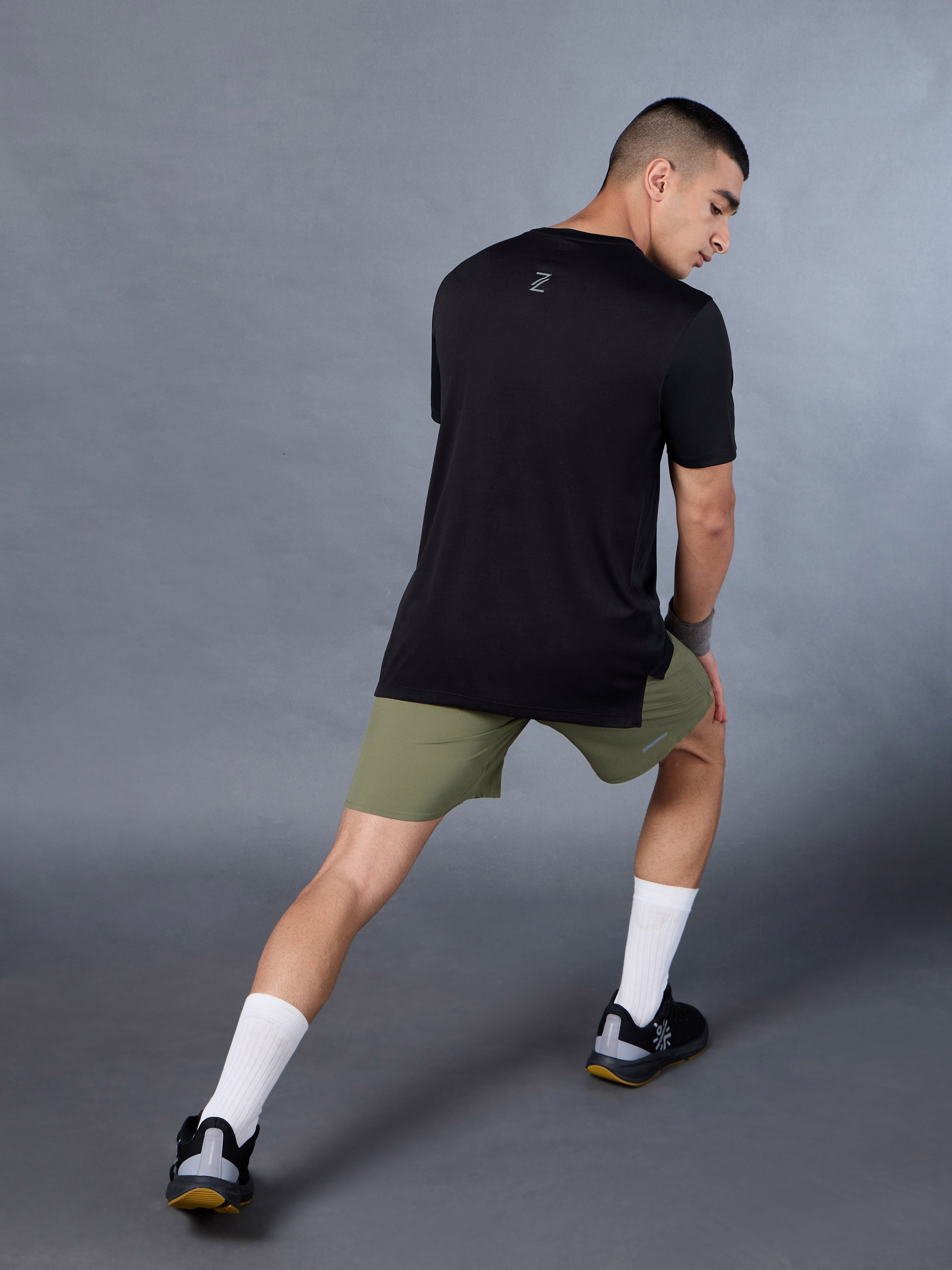 Men's Runner's Black Essential T-shirt