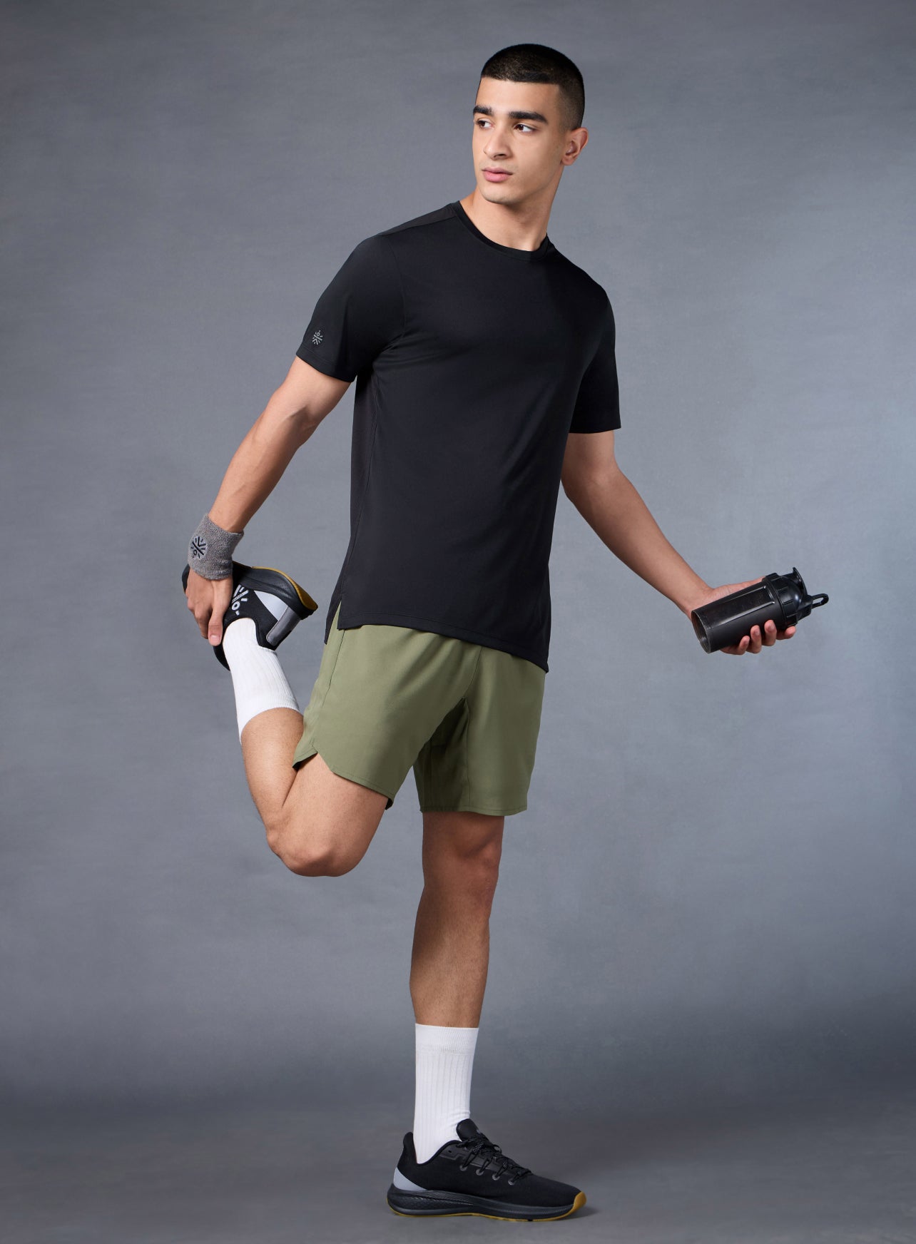 Men's Runner's Black Essential T-shirt