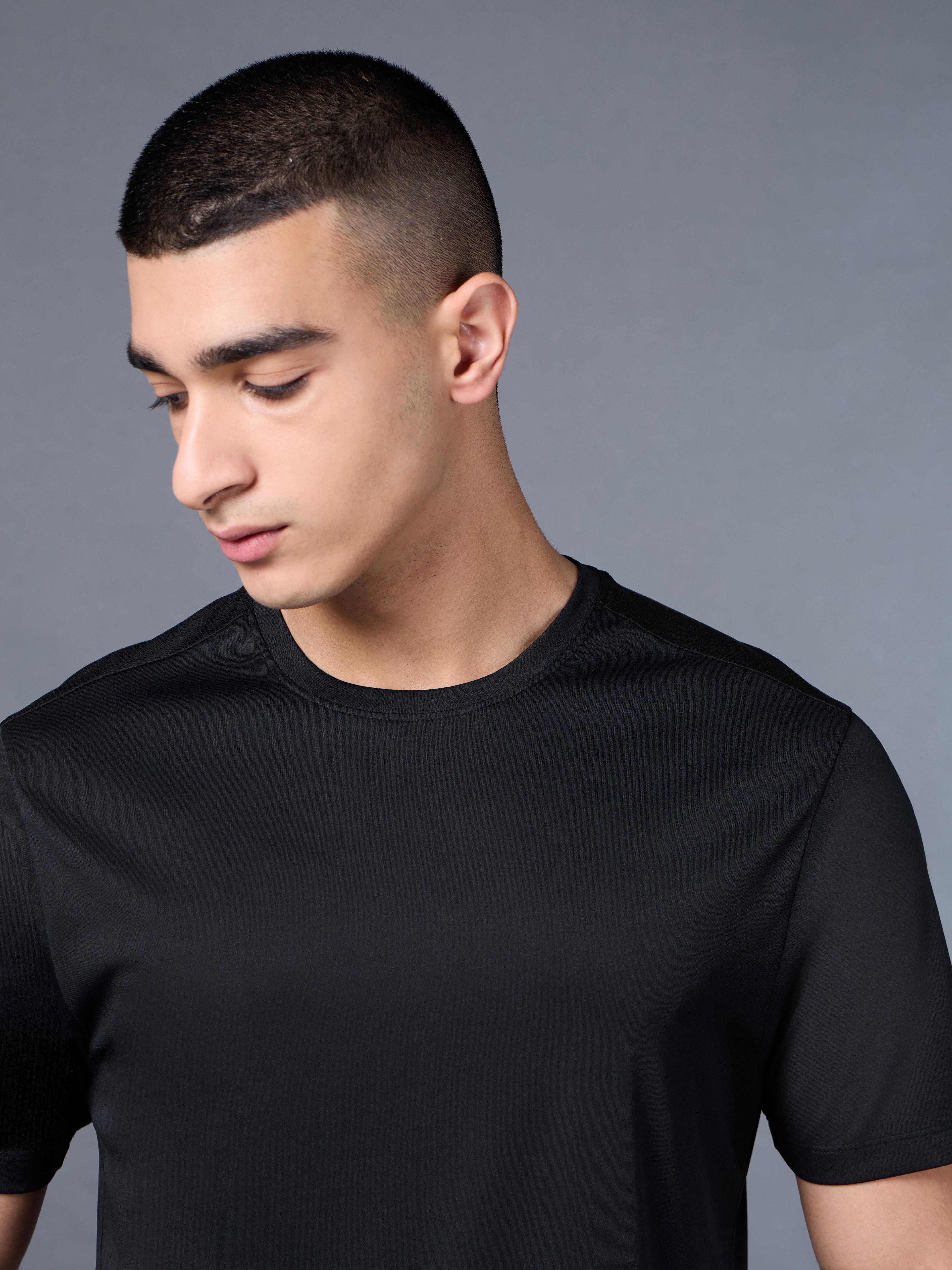 Men's Runner's Black Essential T-shirt
