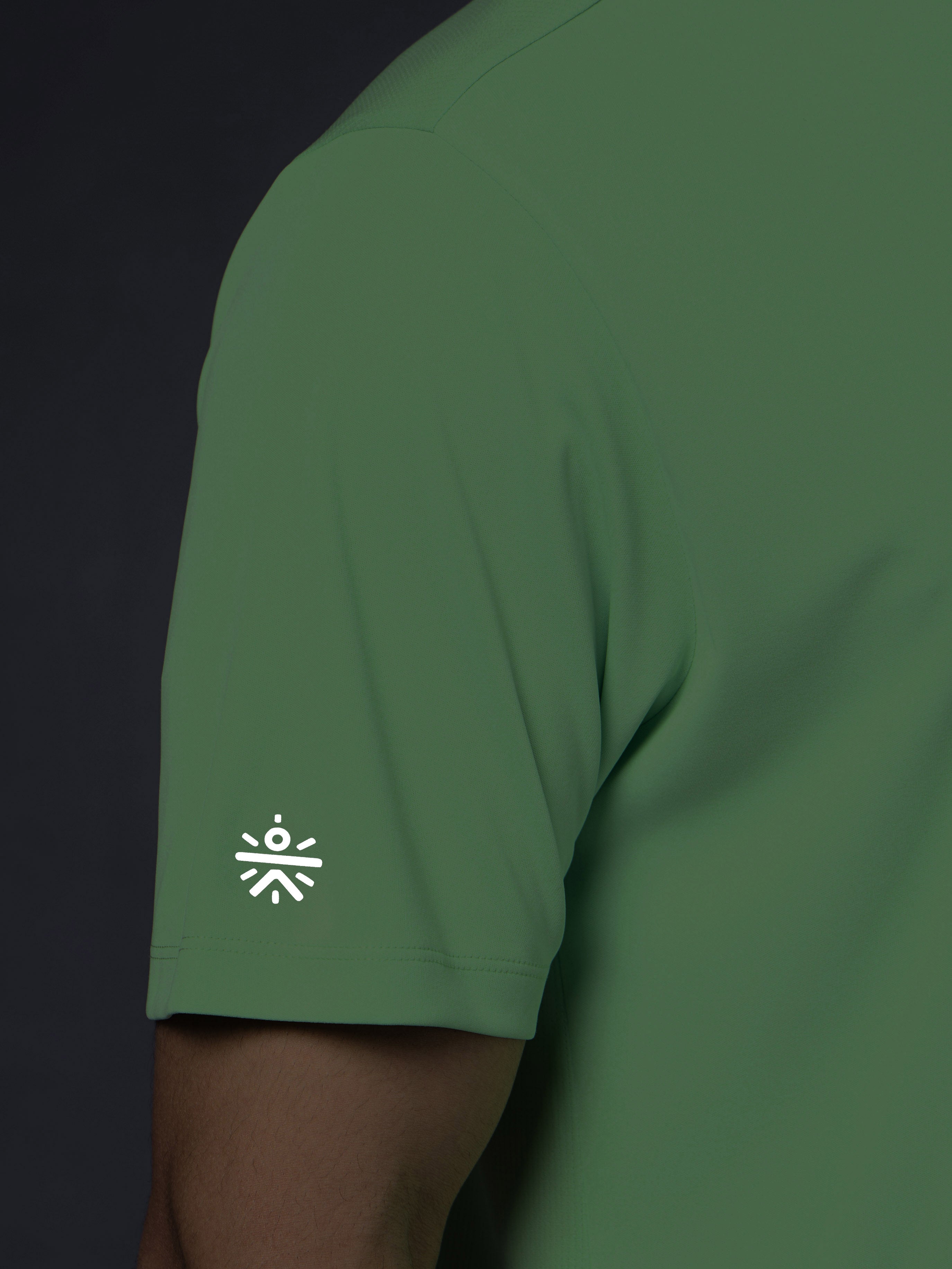 Men's Runner's Green Essential T-shirt