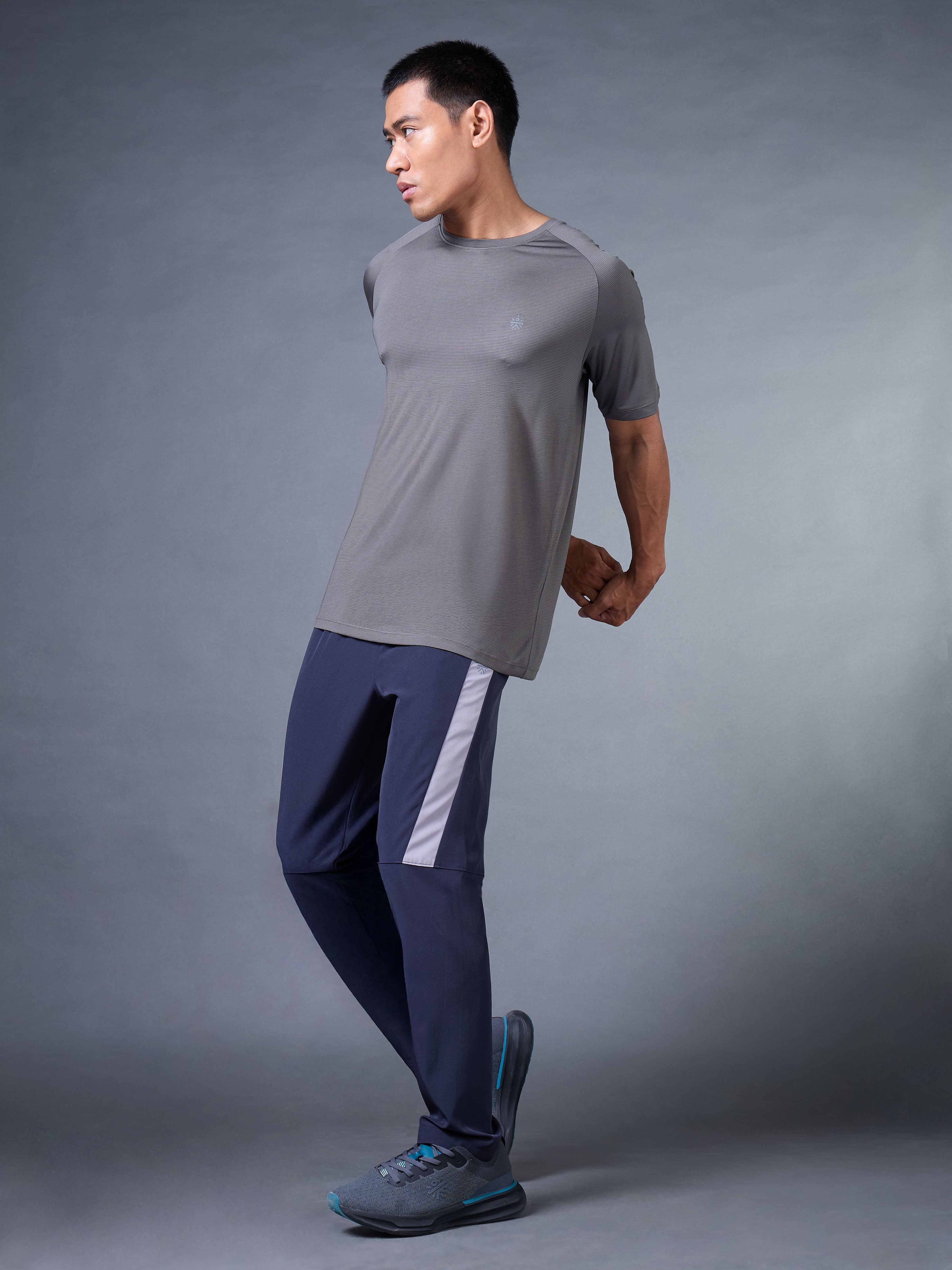 Men's Dark Grey Run Forward T-shirt