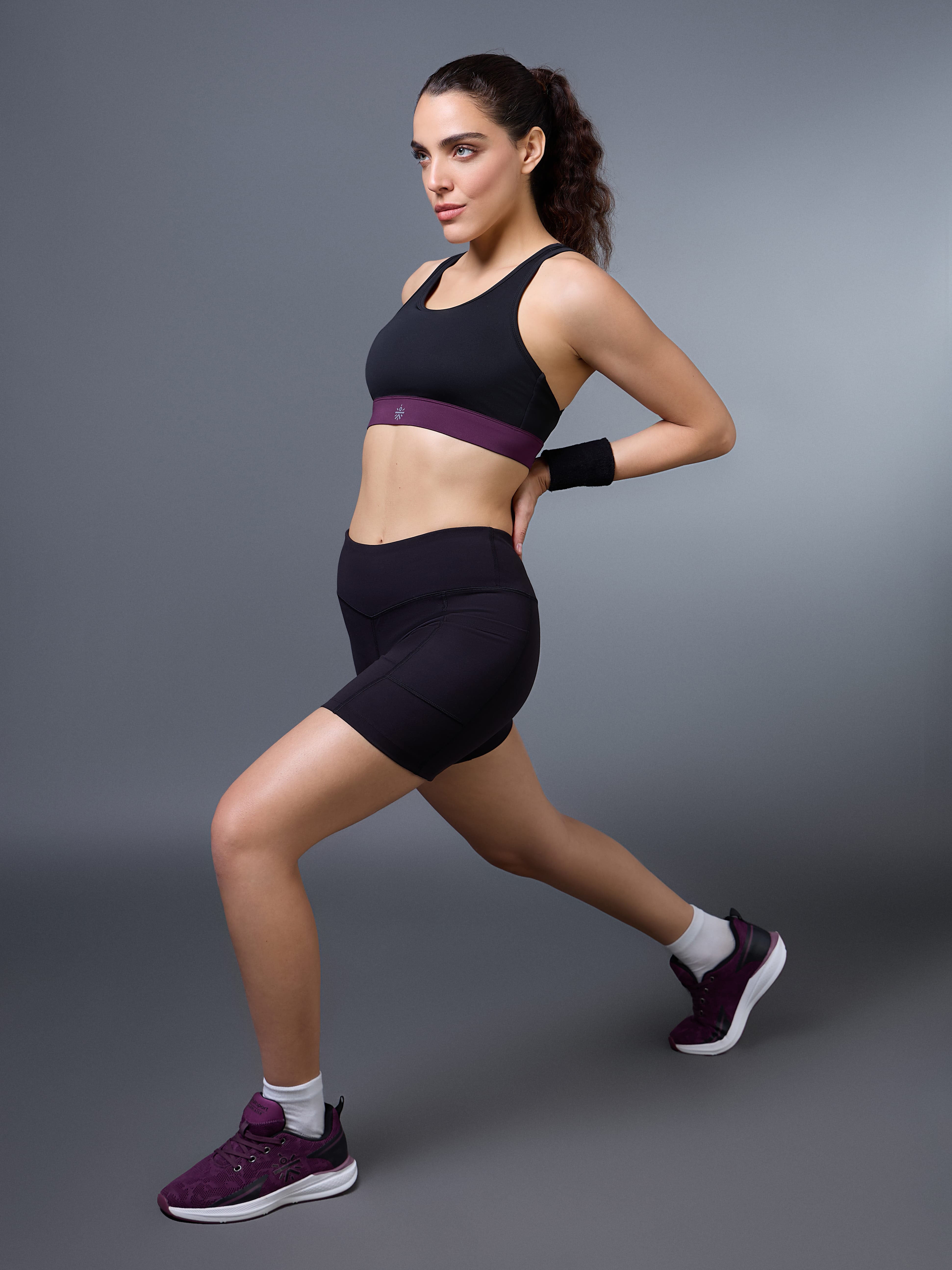 Women's Black Run Forward High Support Bra