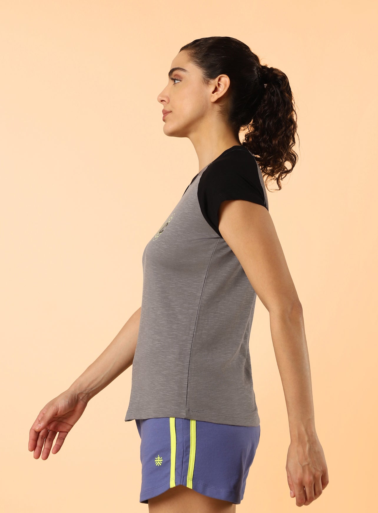 Women's Dark Grey Dynamic Ringer T-shirt