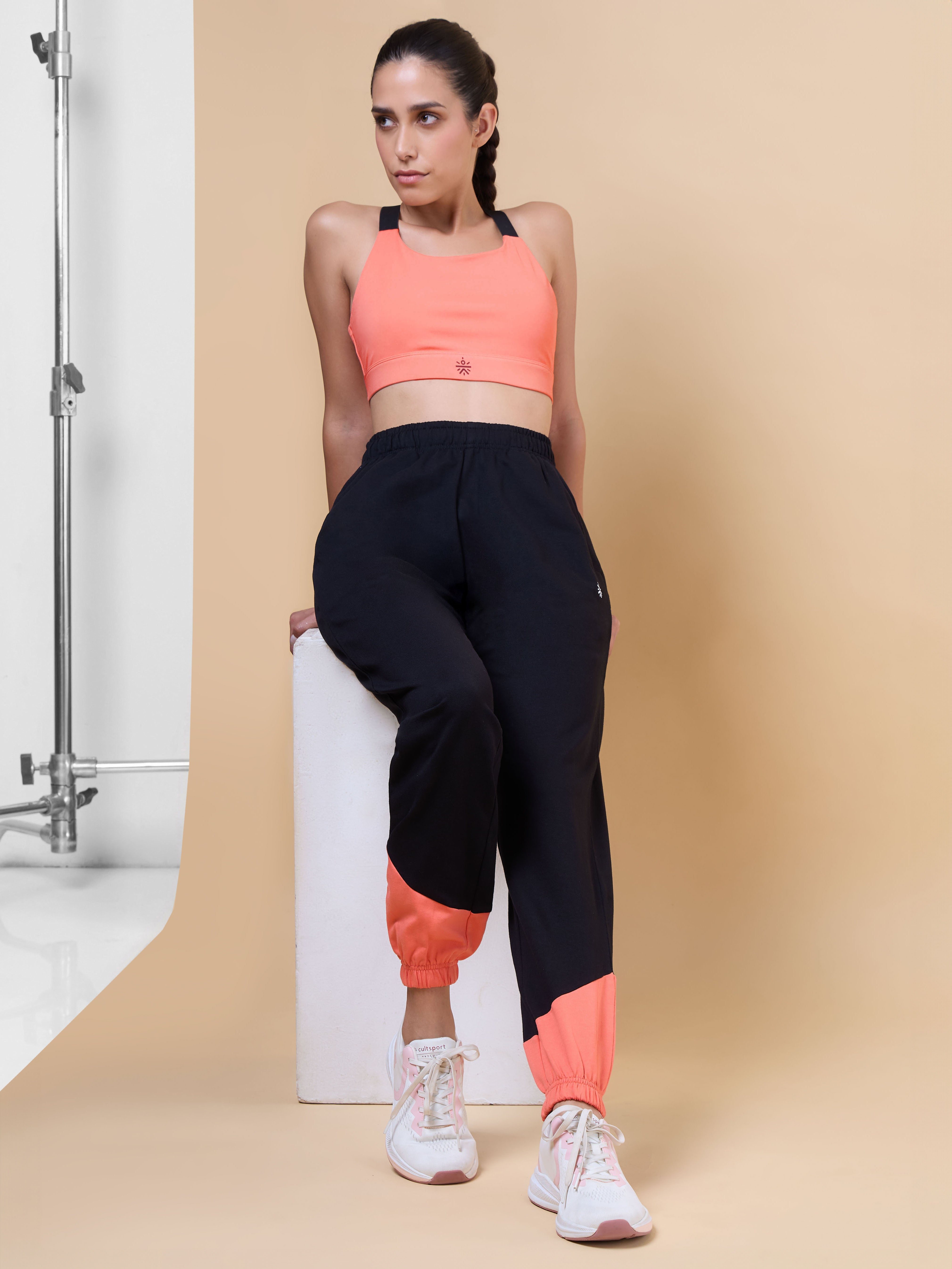 Women's Black Play in Leisure Joggers