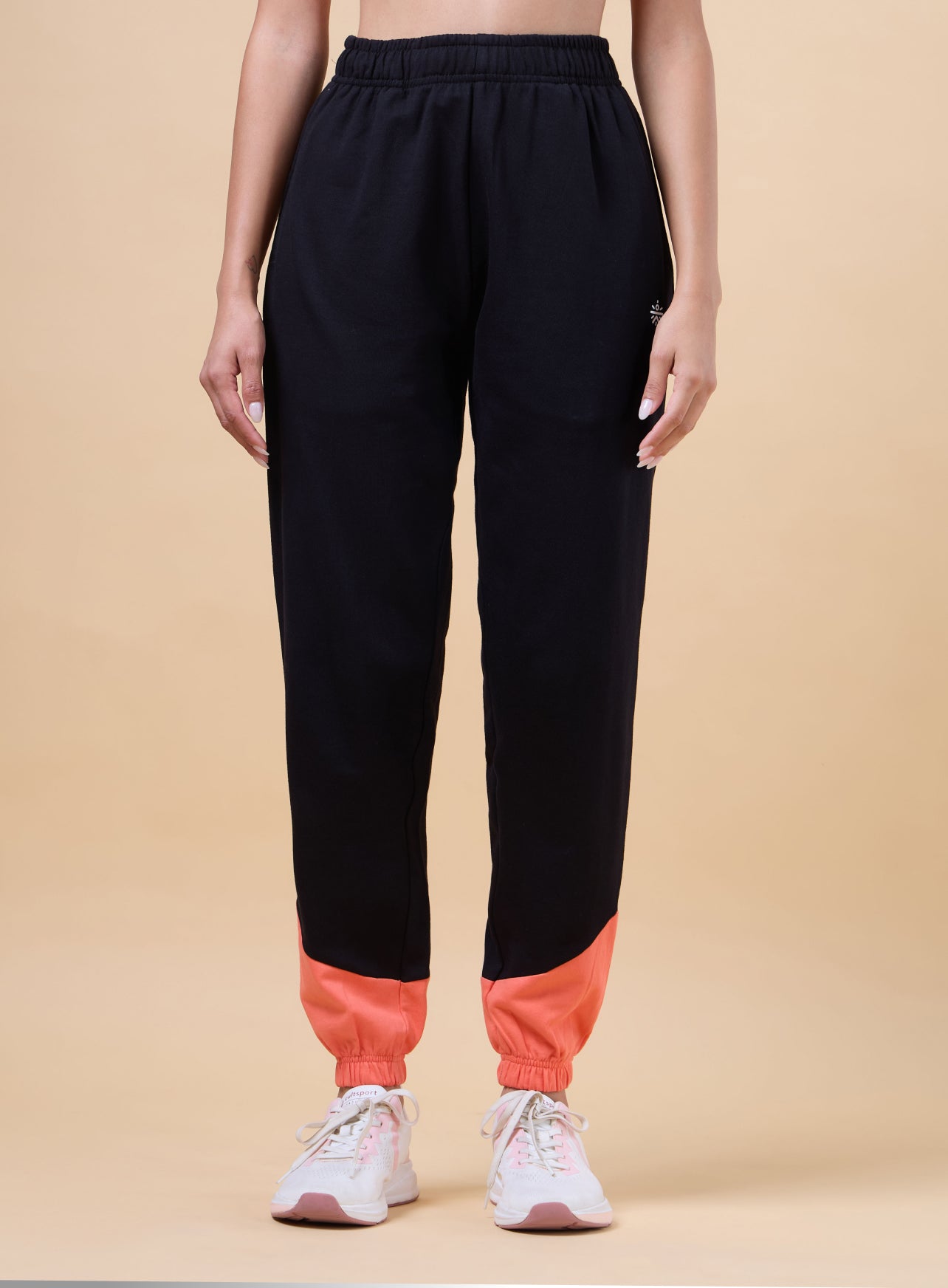 Women's Black Play in Leisure Joggers