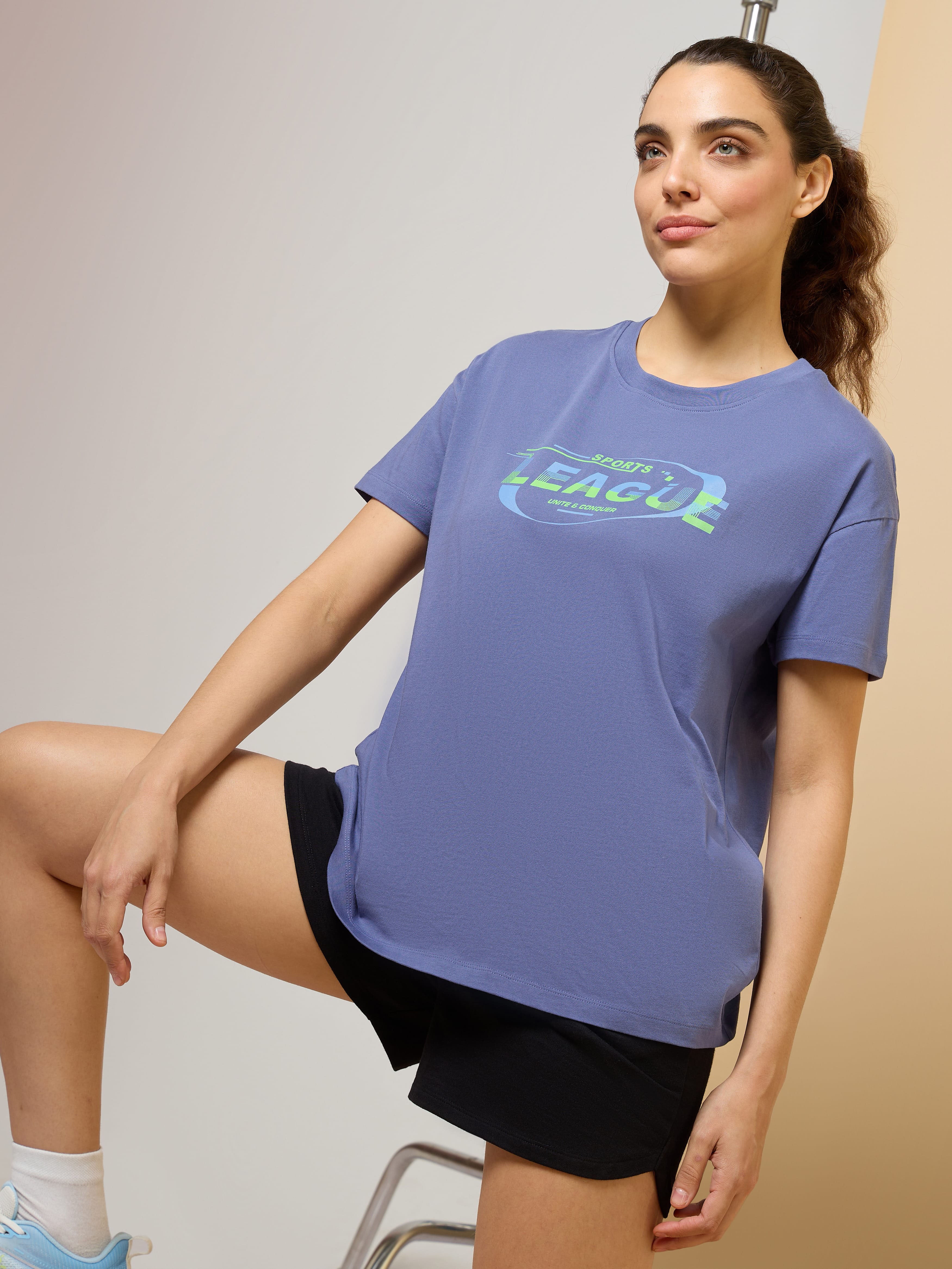 Women's Purple Sports League Relxed Graphic T-shirt