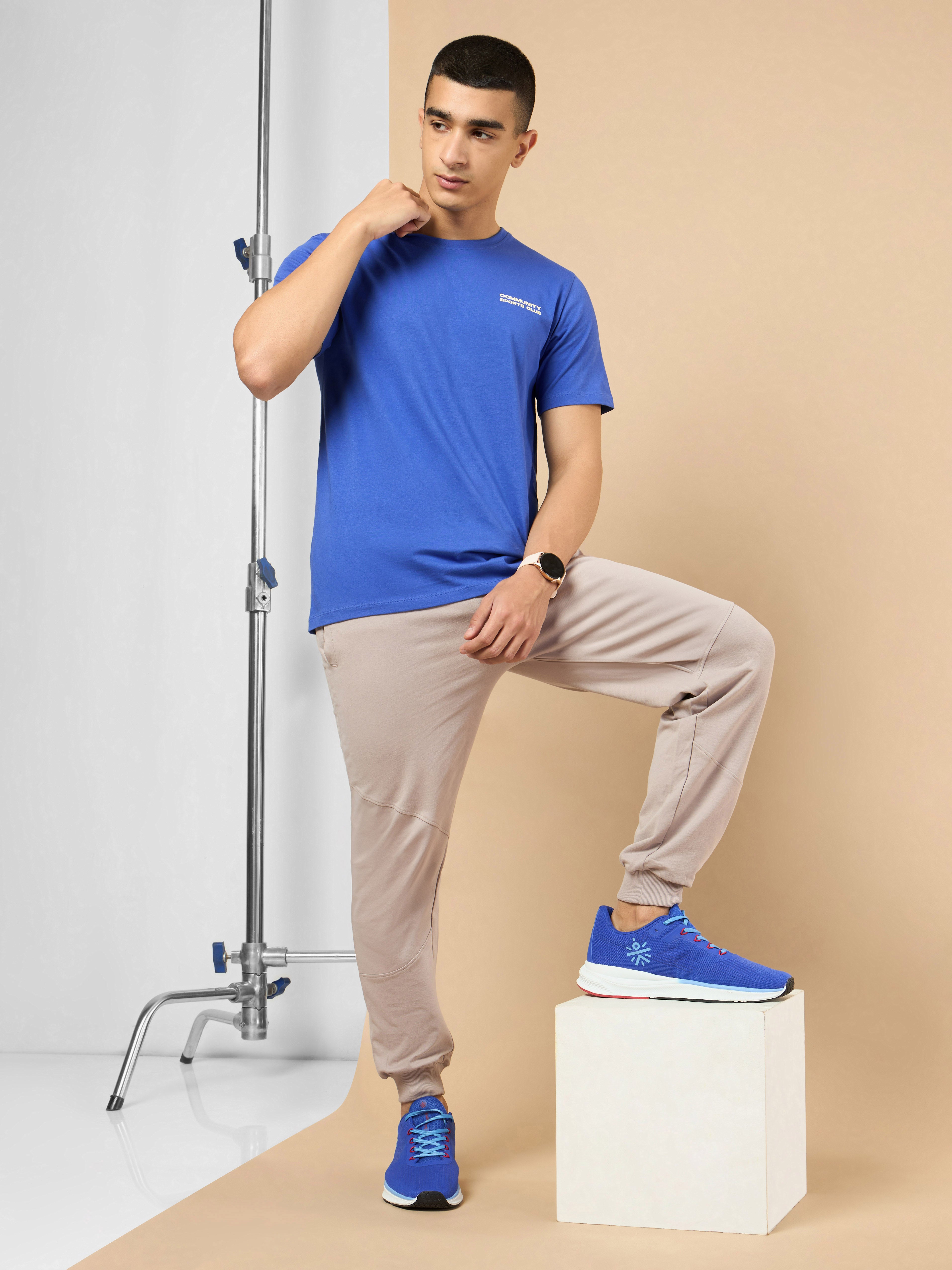 Men's Blue Sports Club Graphic T-shirt