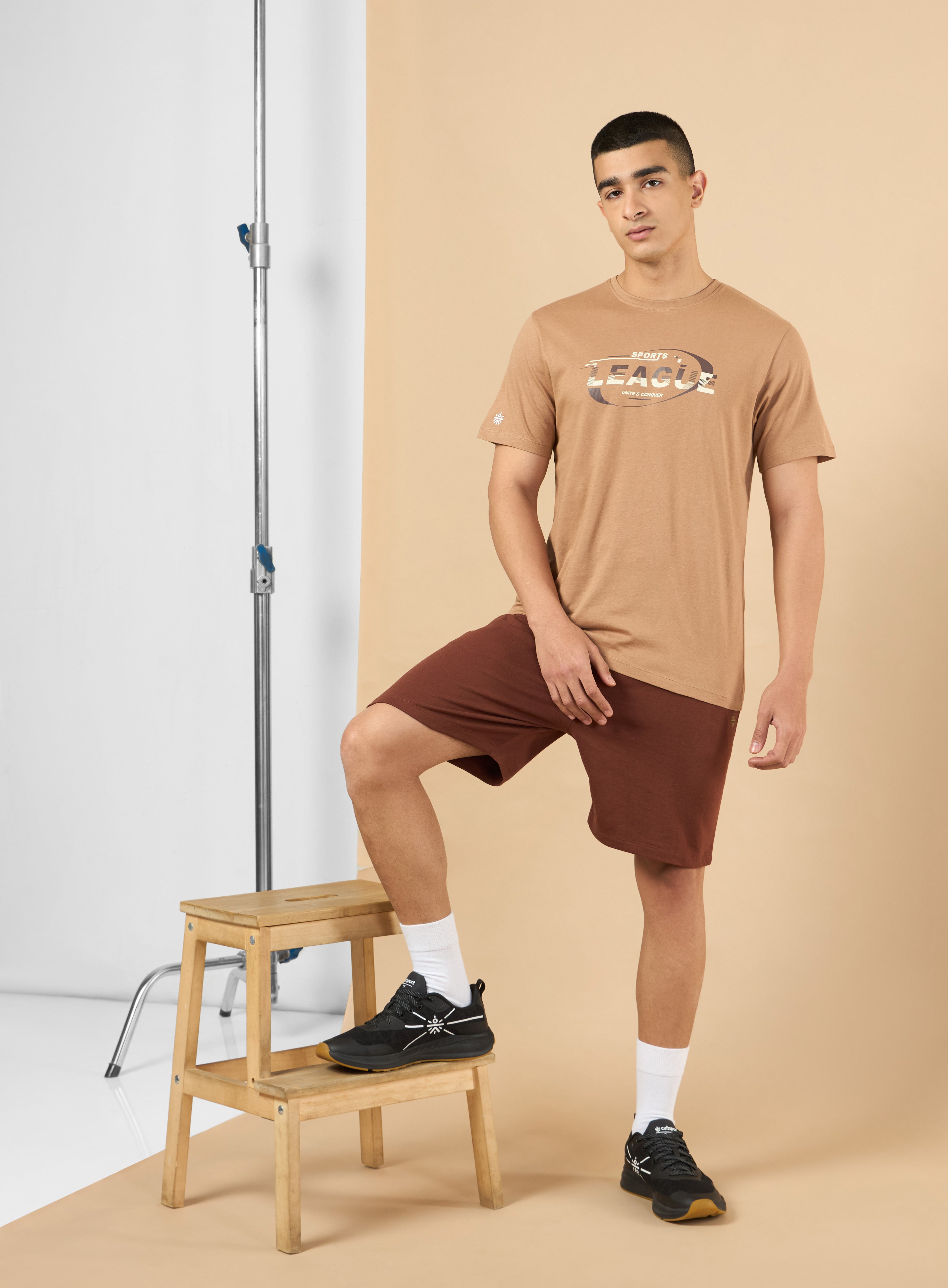 Men's Khaki Sports League Graphic T-shirt