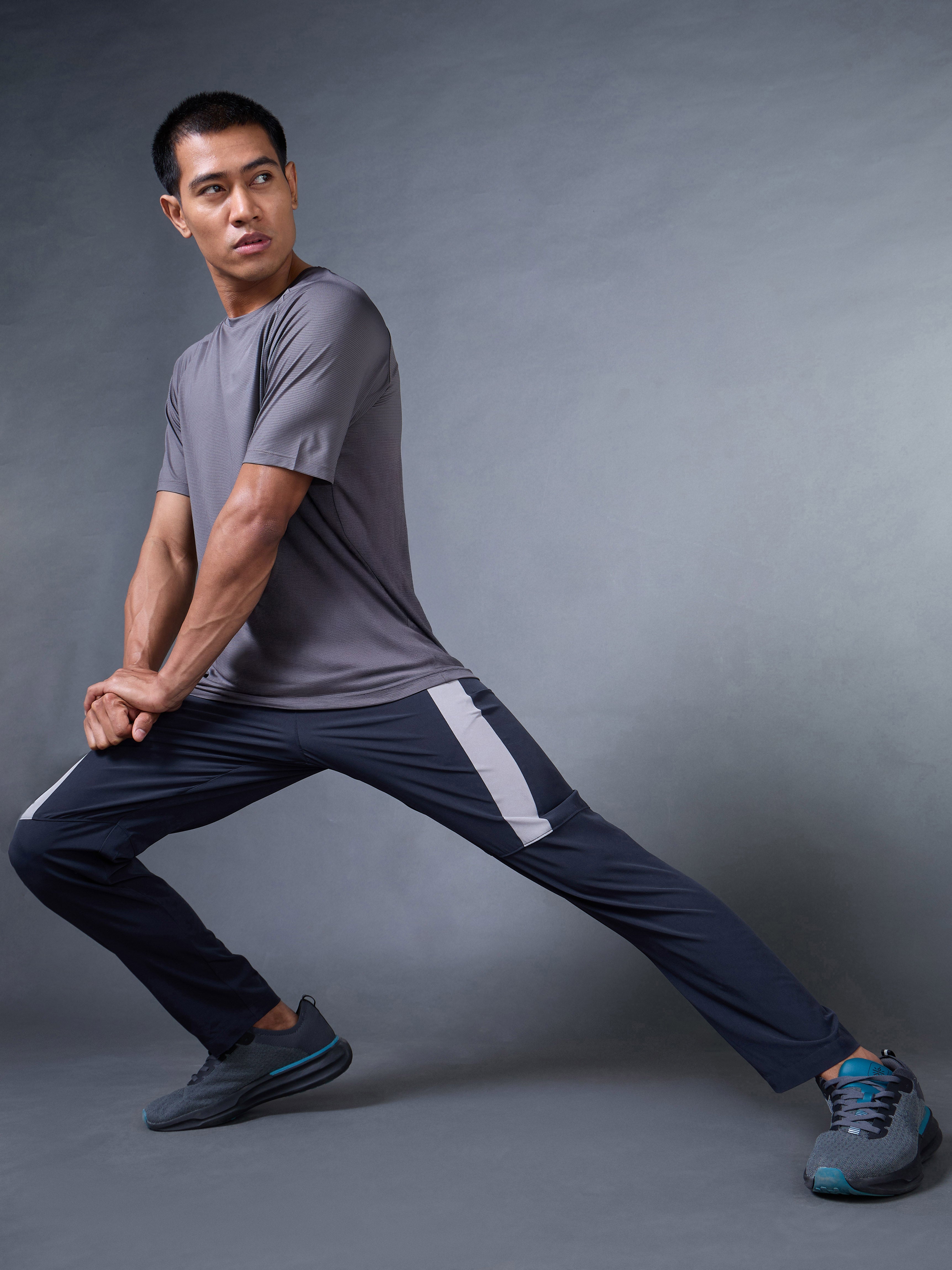 Men's Dark Grey Runner Essential Trackpants