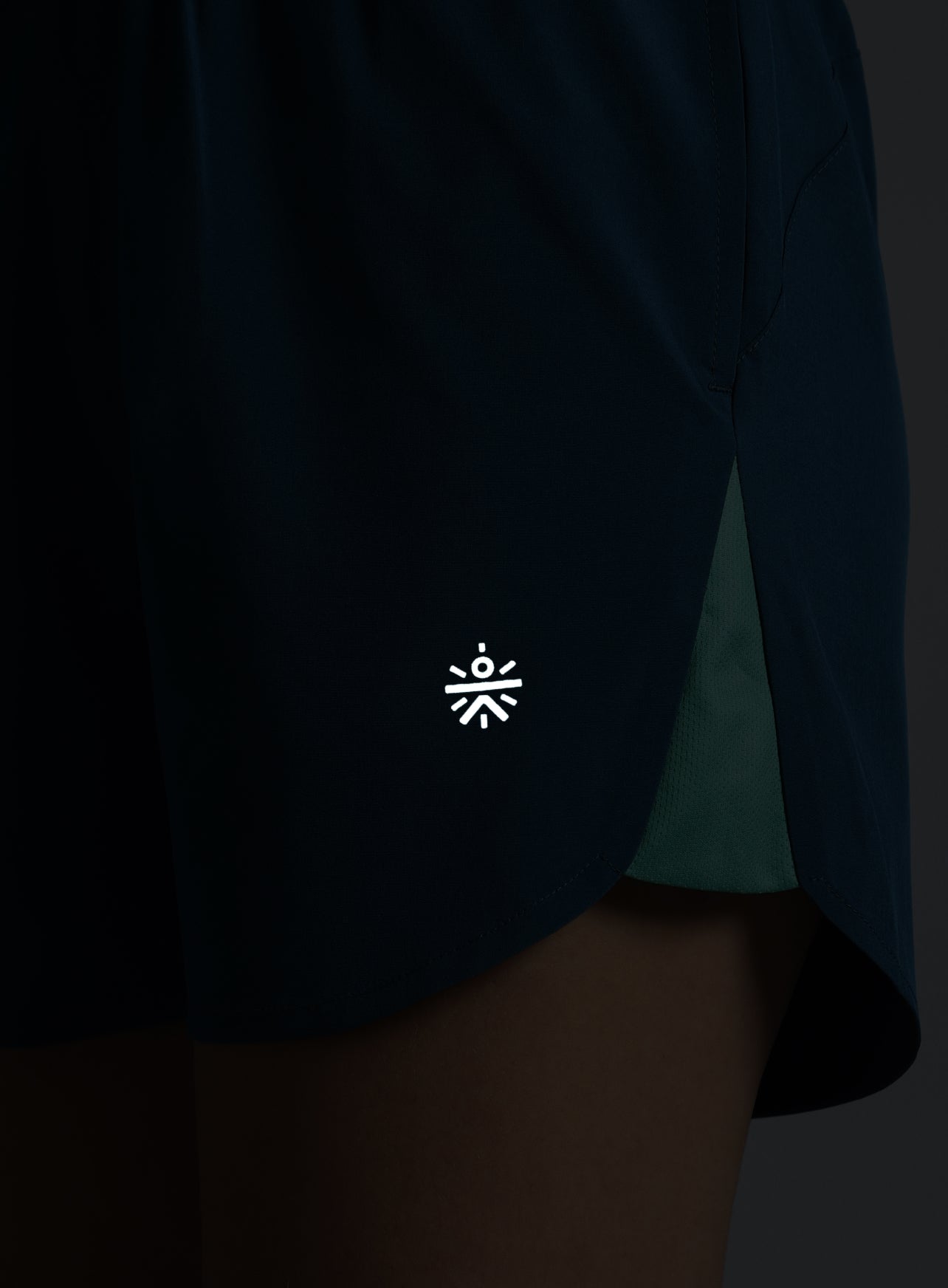 Women's Teal Run Forward Shorts