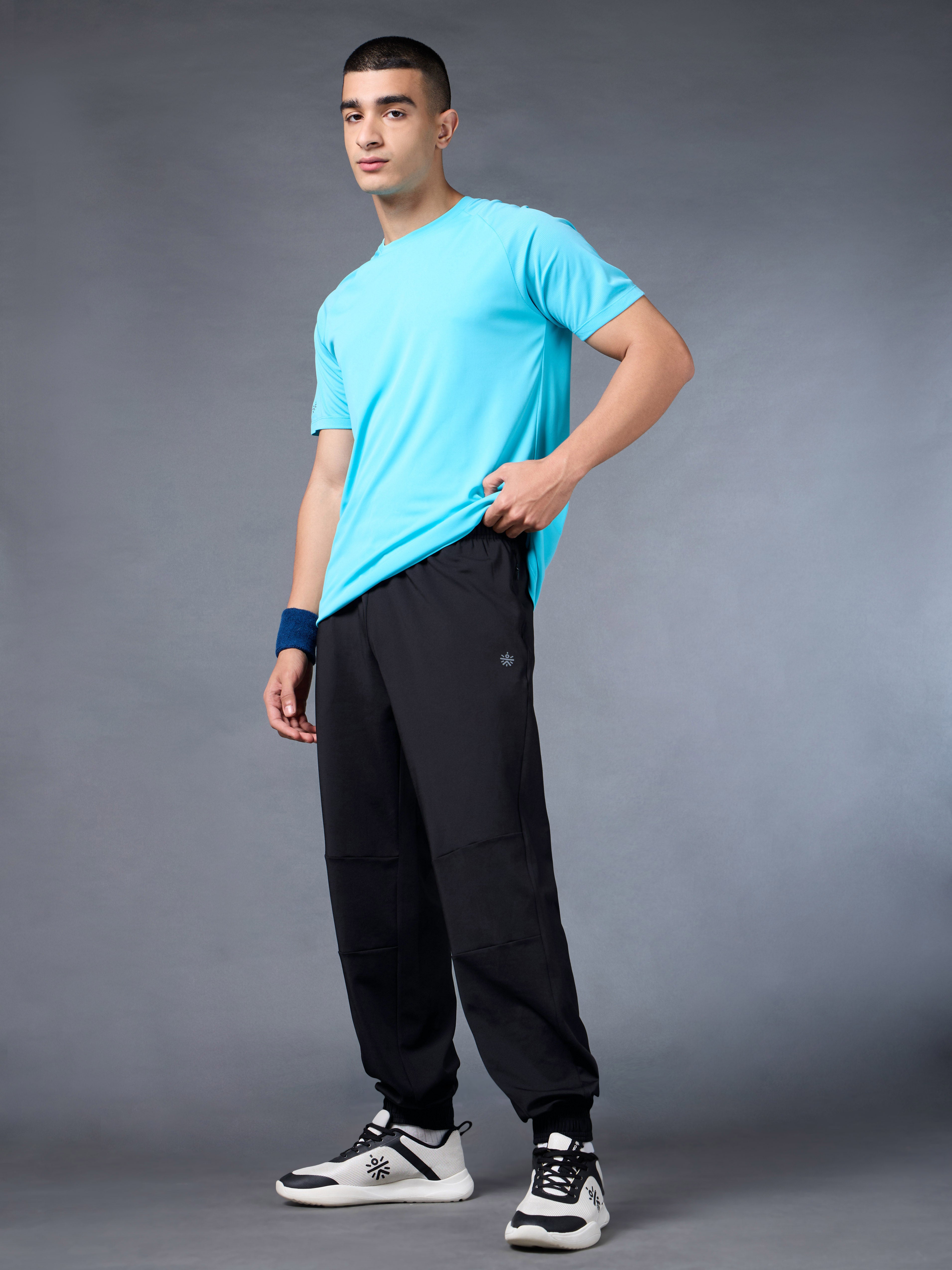 Men's Black Run Forward Joggers