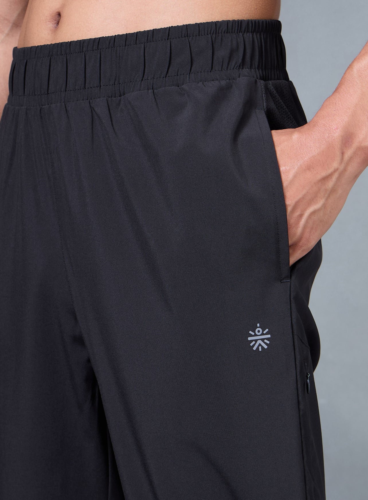 Men's Black Run Elevate Trackpants