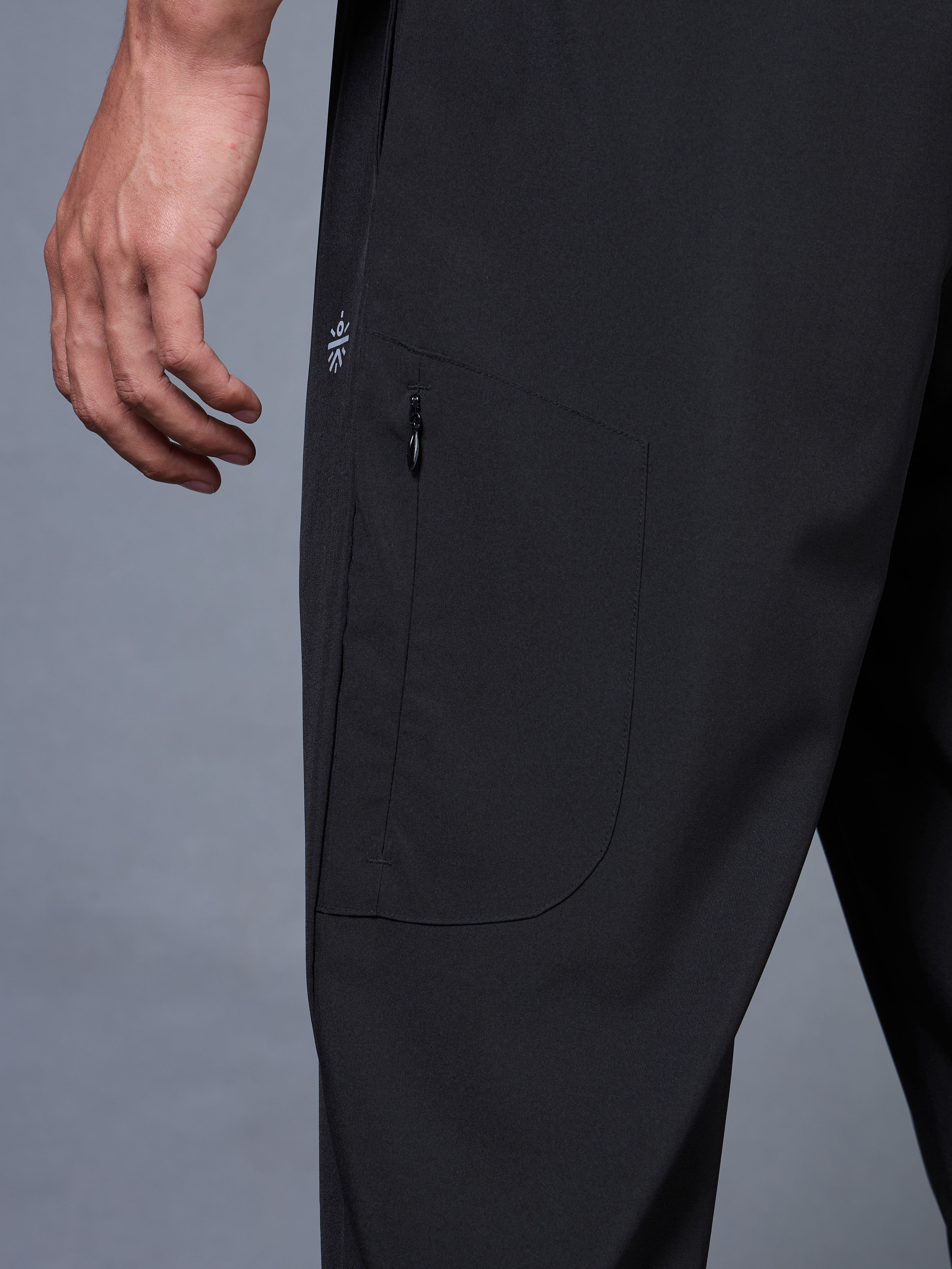 Men's Black Run Elevate Trackpants