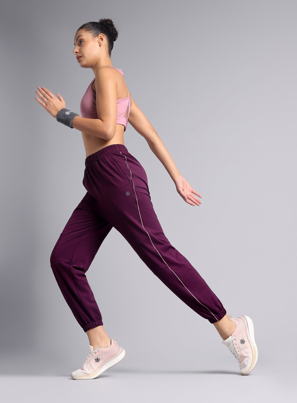Women's Wine Run Forward Joggers