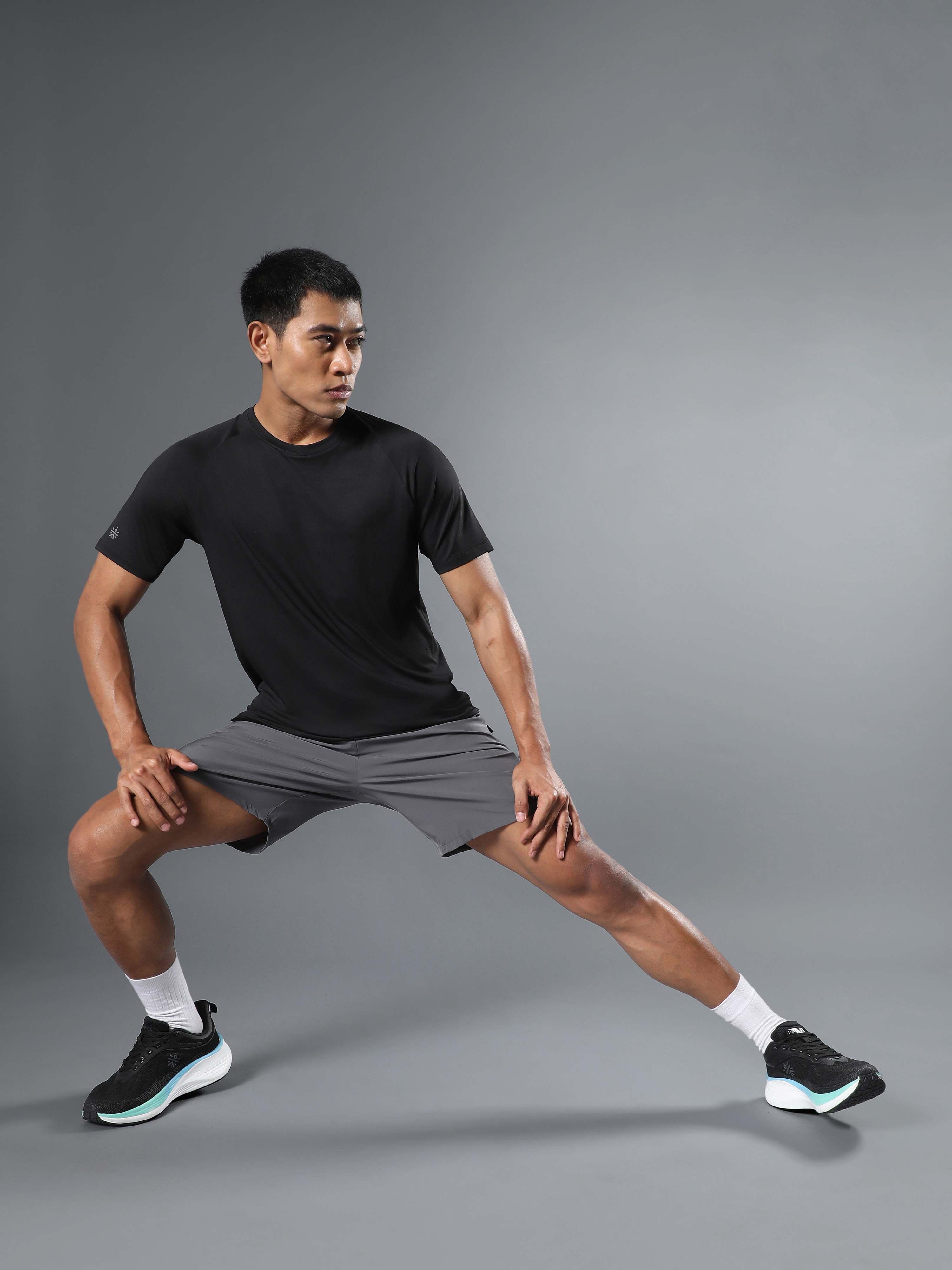 Men's Black Run Forward T-shirt