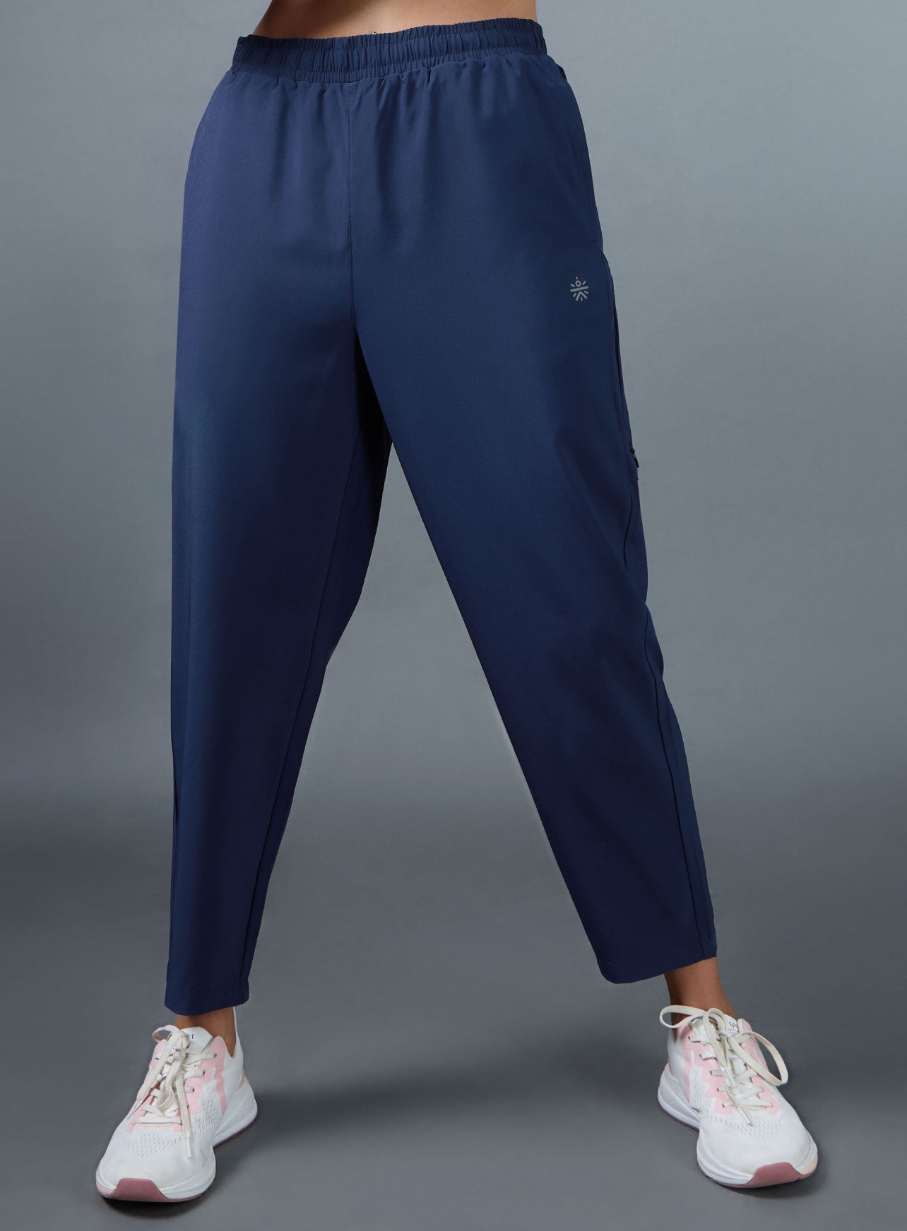 Women's Navy Run Elevate Trackpants