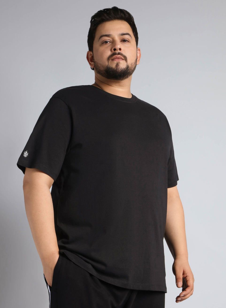 Men's Black Cotton Plus Size Everyday Regular Fit T-shirt
