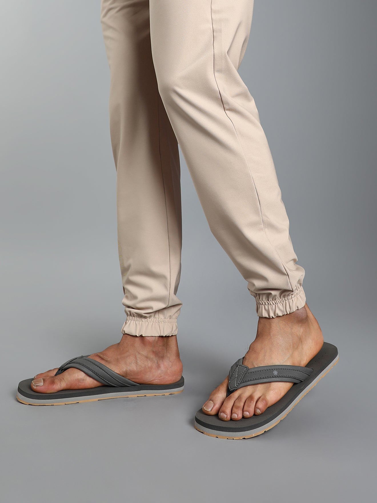 cult Men's Breez Flip Flops - Grey