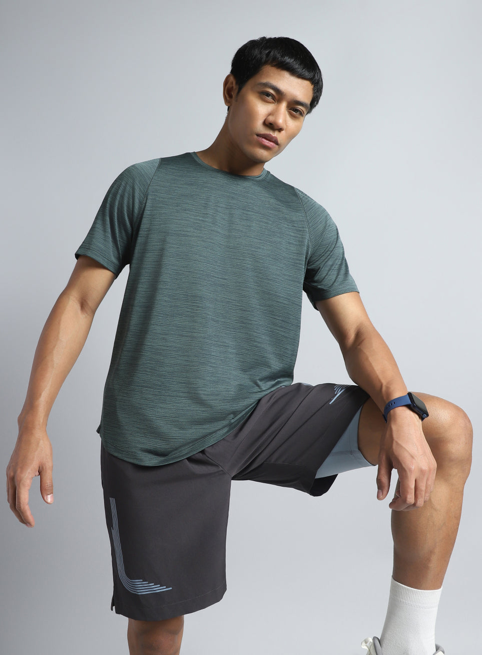 Men's D. Grey Training Elevate Sculpt T-shirt