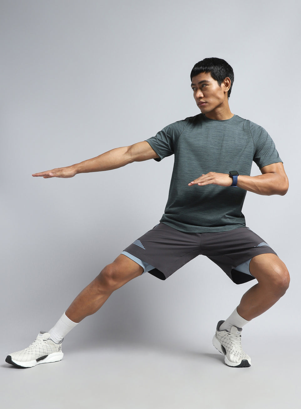 Men's D. Grey Training Elevate Sculpt T-shirt