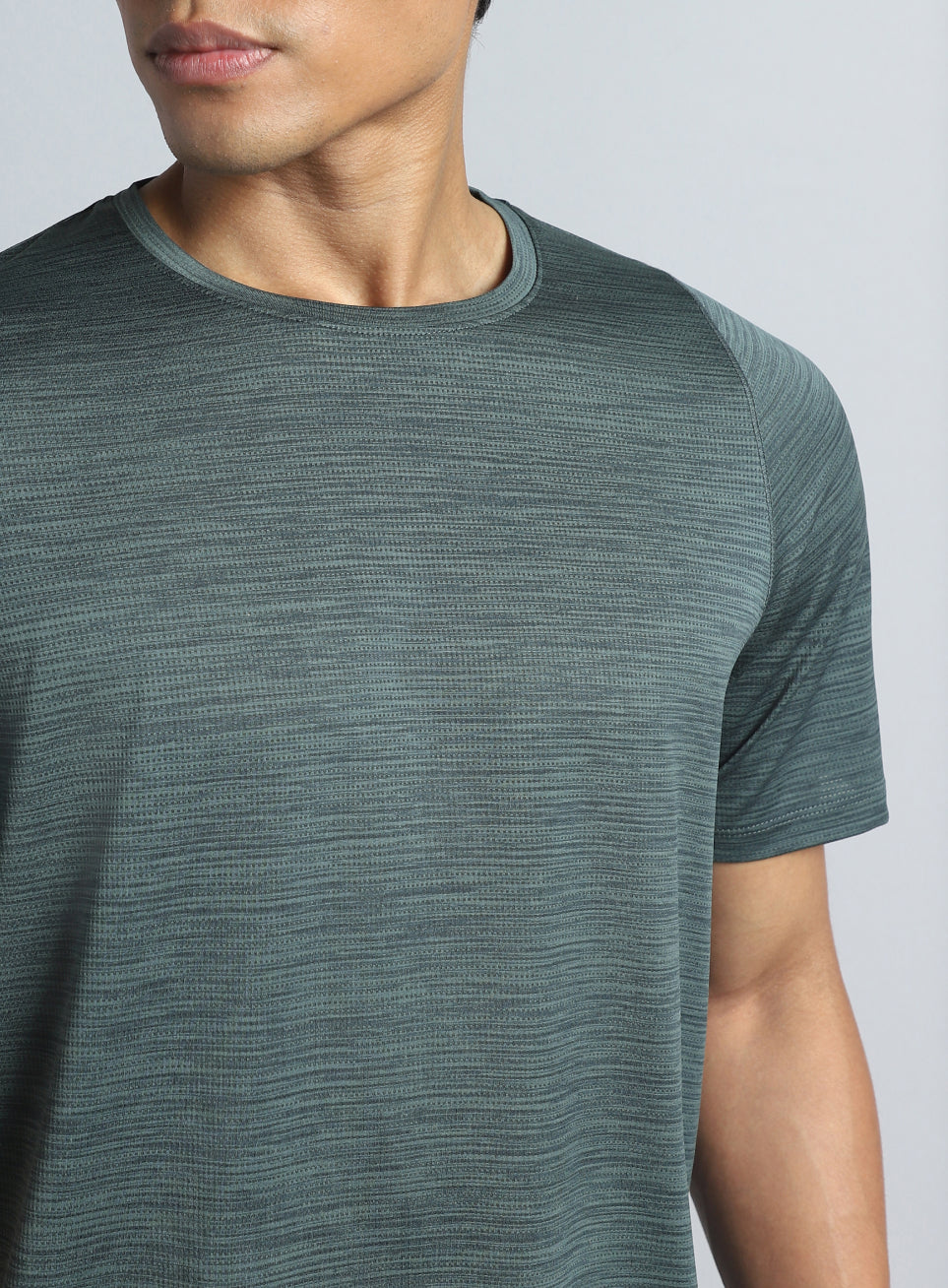 Men's D. Grey Training Elevate Sculpt T-shirt