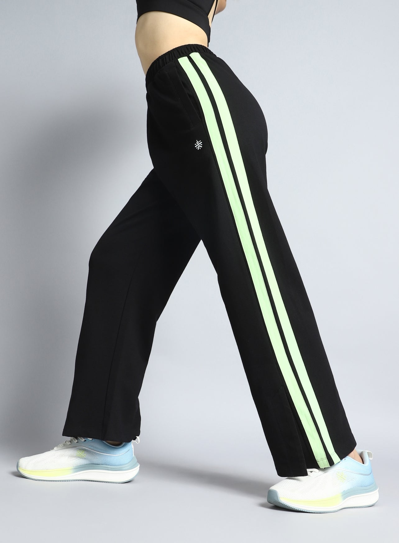 Women's Black Dance Flow Trackpants
