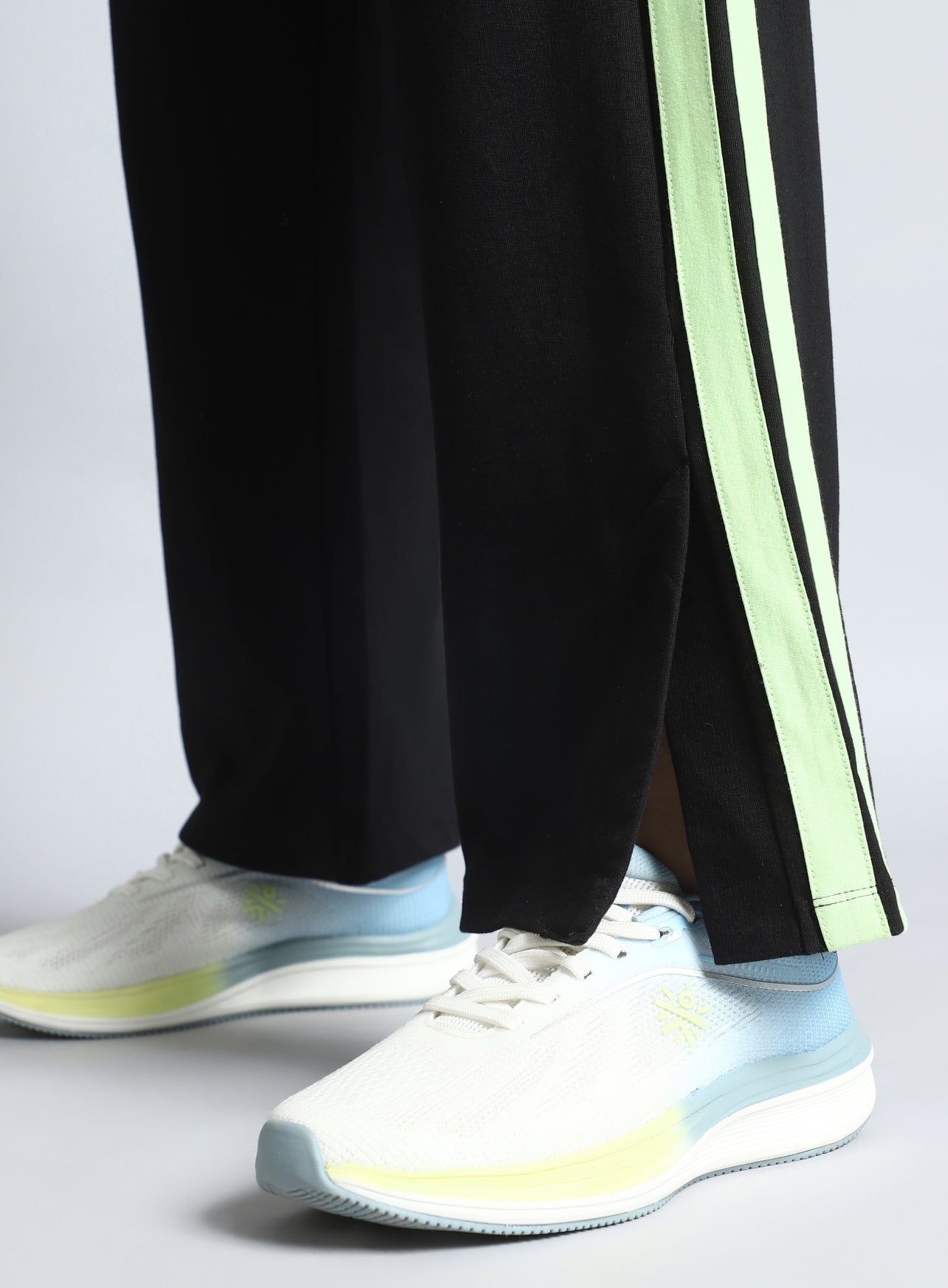 Women's Black Dance Flow Trackpants