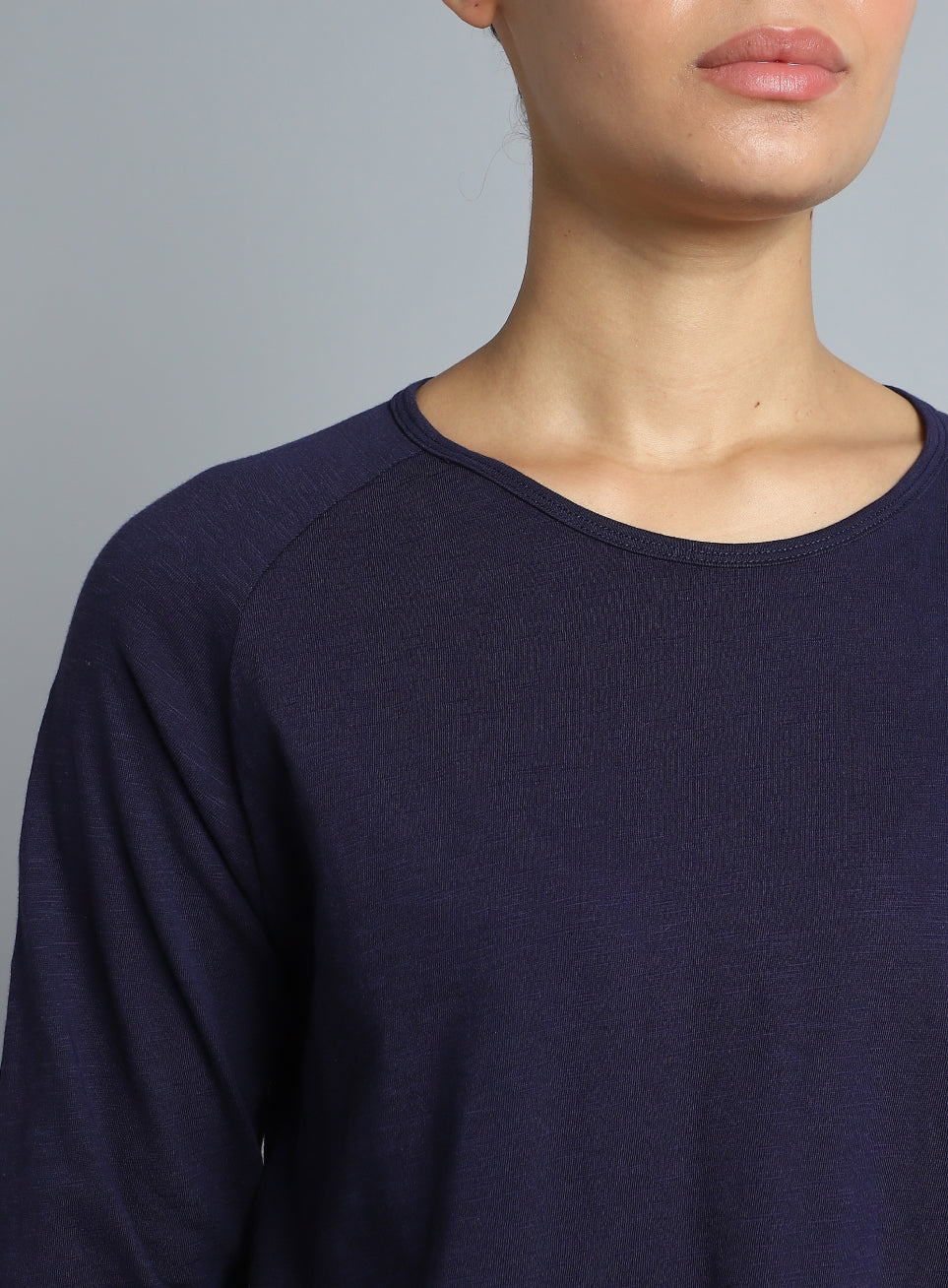 Women's Navy Yoga Flow Full Sleeve Top