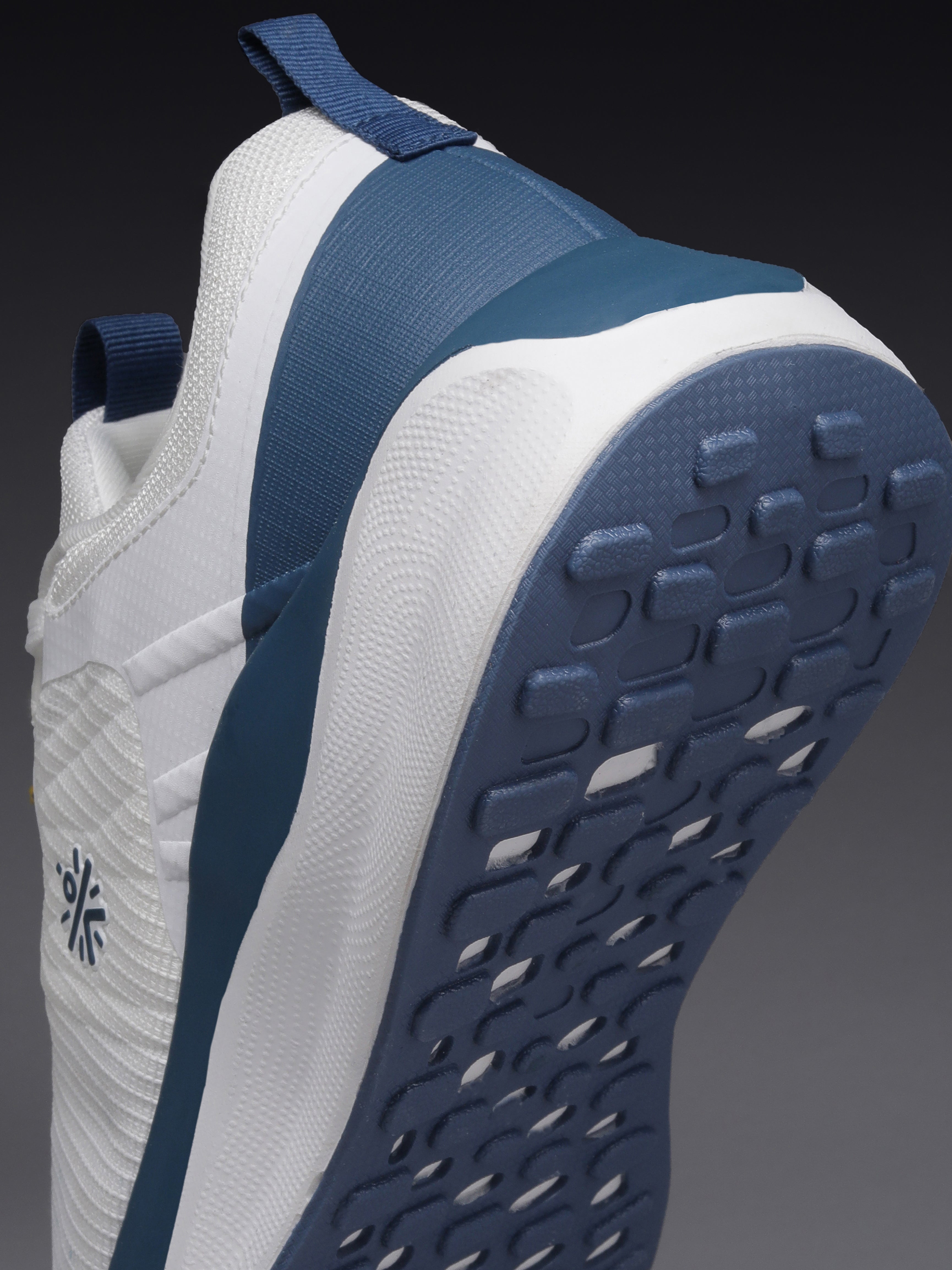 cult Men's Zyro Running Shoes - White/R.Blue