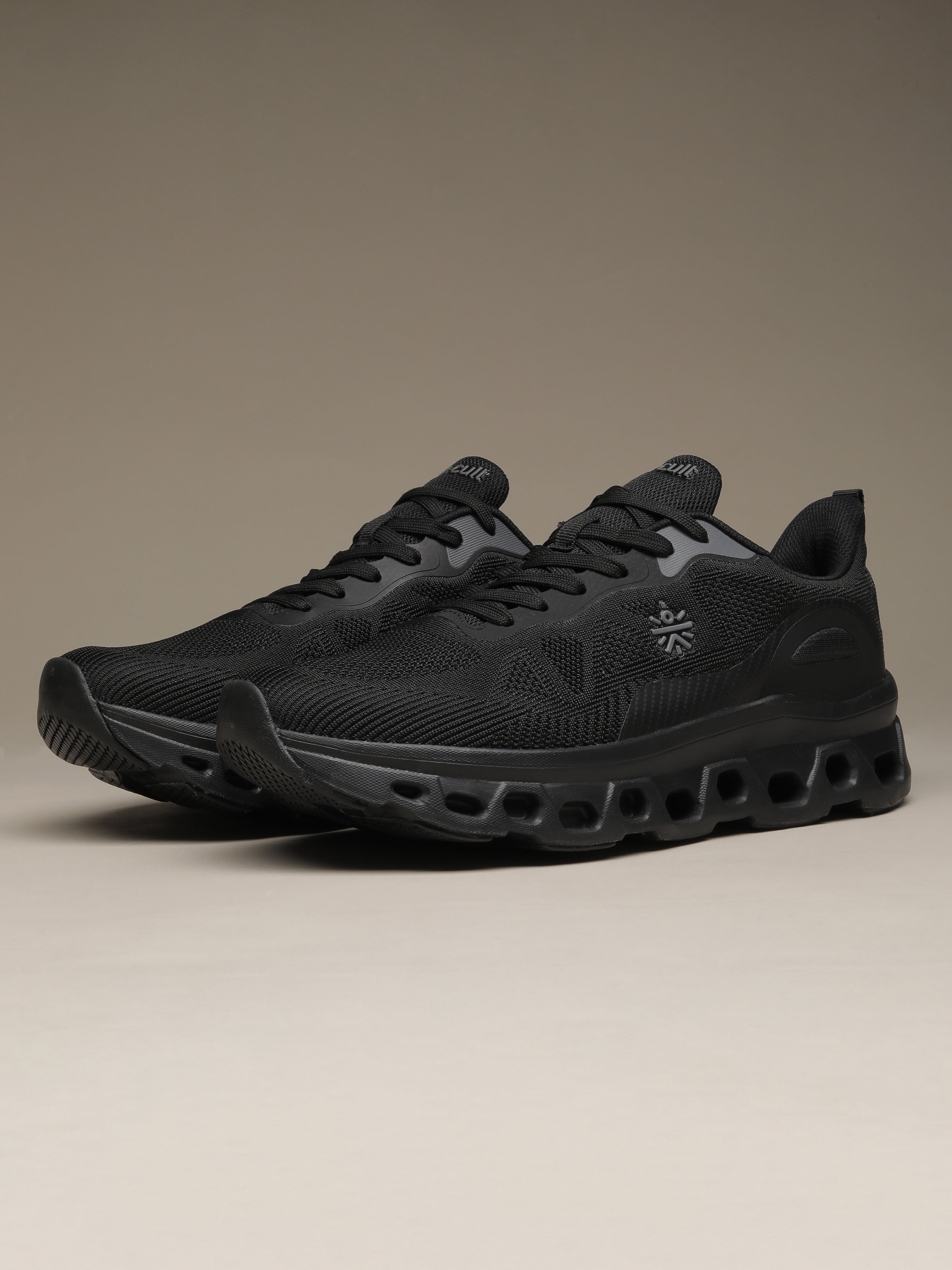 cult Men's Oxyra Walking Shoes - Black/D.Grey
