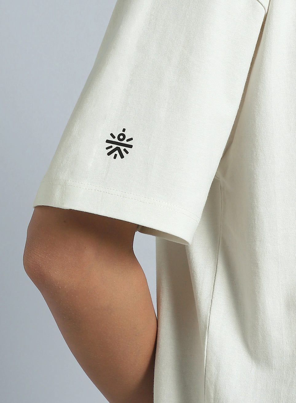 Women's White Back Print Oversized Fit T-shirt