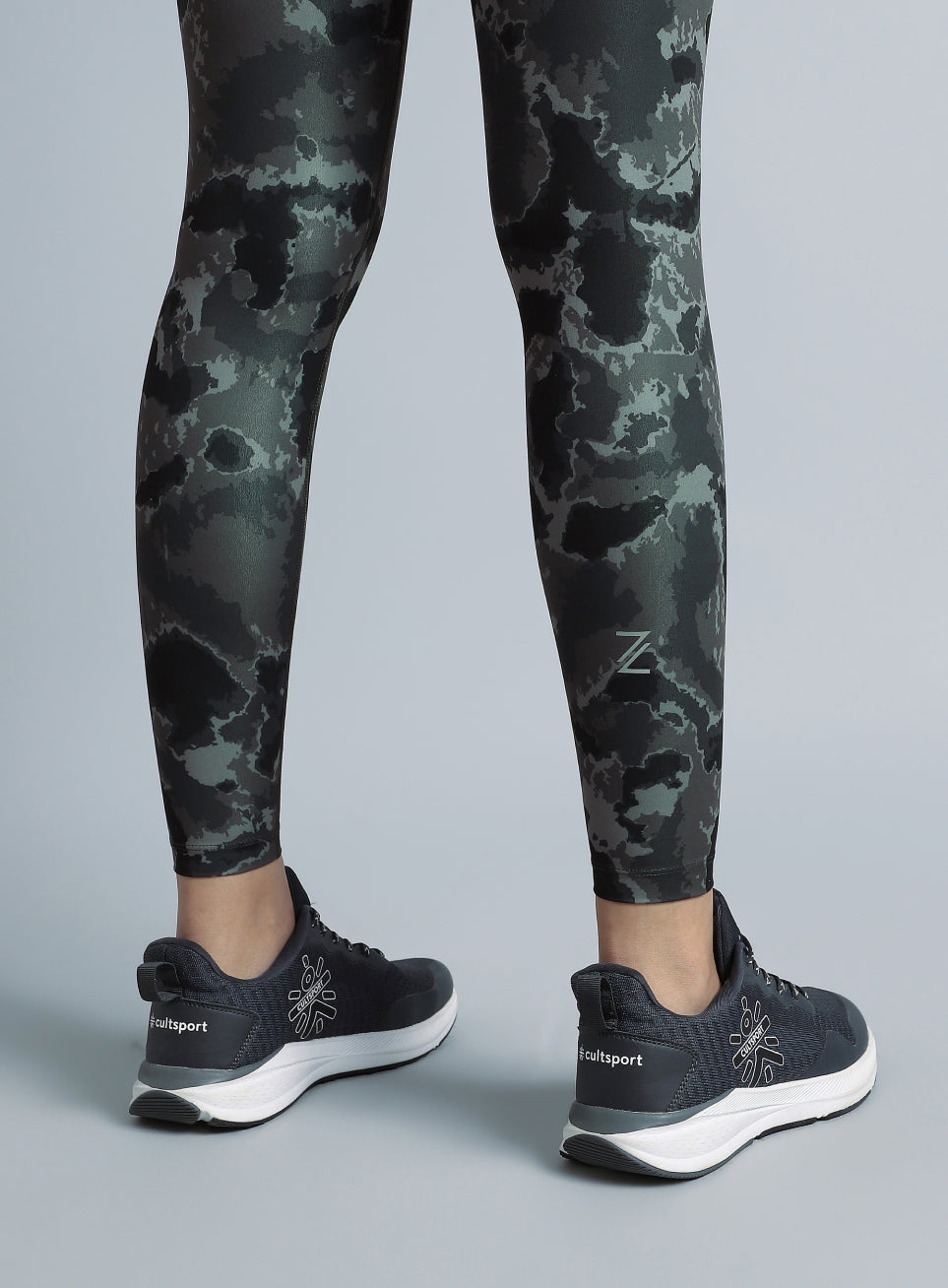 Women's Black Pacer AOP Comflex Tights