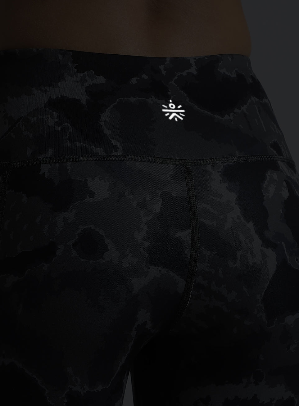 Women's Black Pacer AOP Comflex Tights